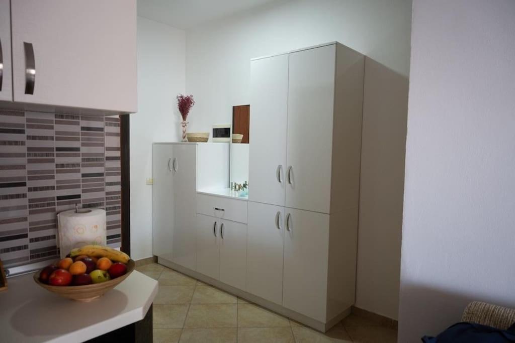 Hoxha Veranda Apartment