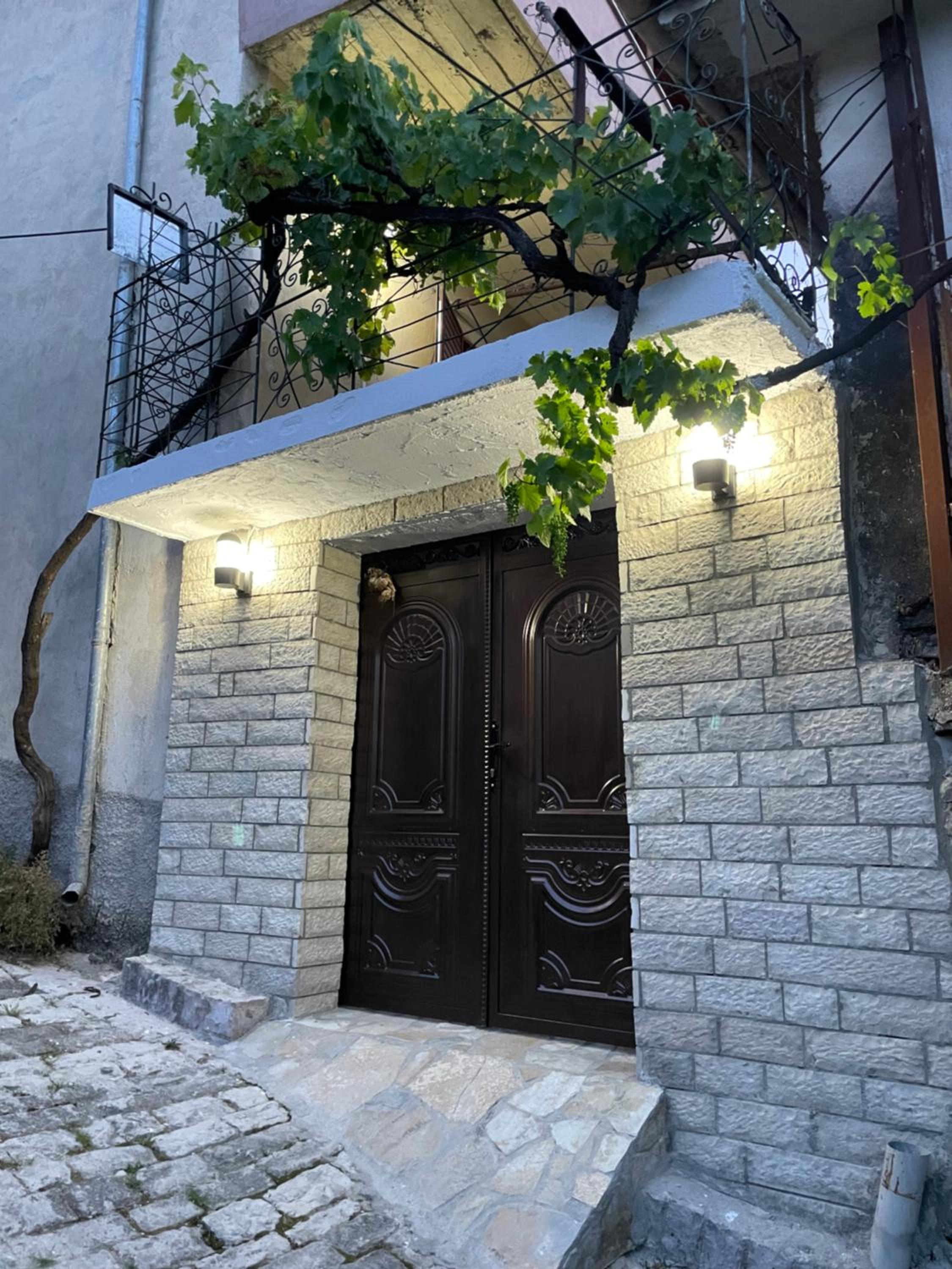 Luigi Guest House