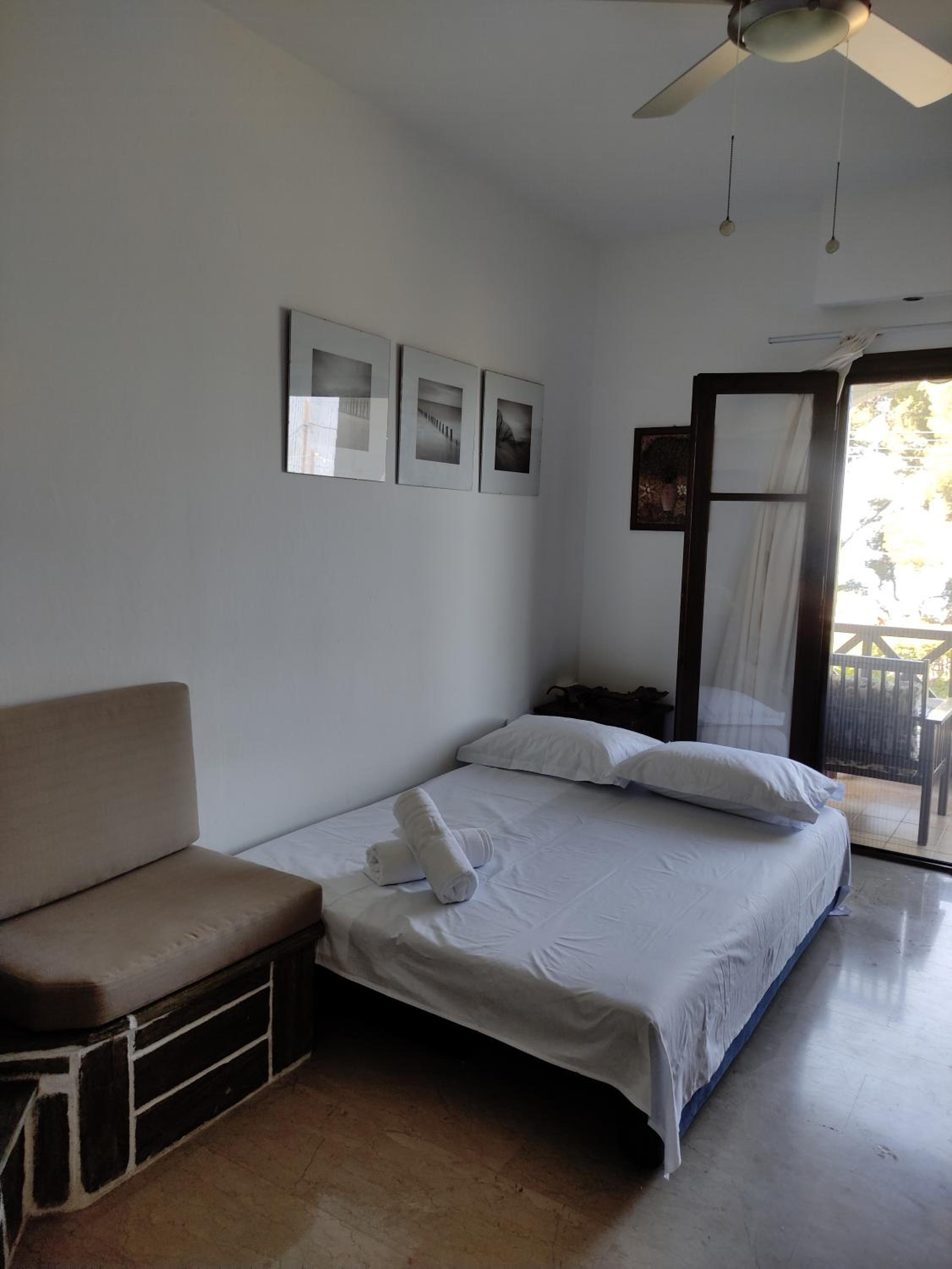 Front of the sea Elia Apartment photo 3
