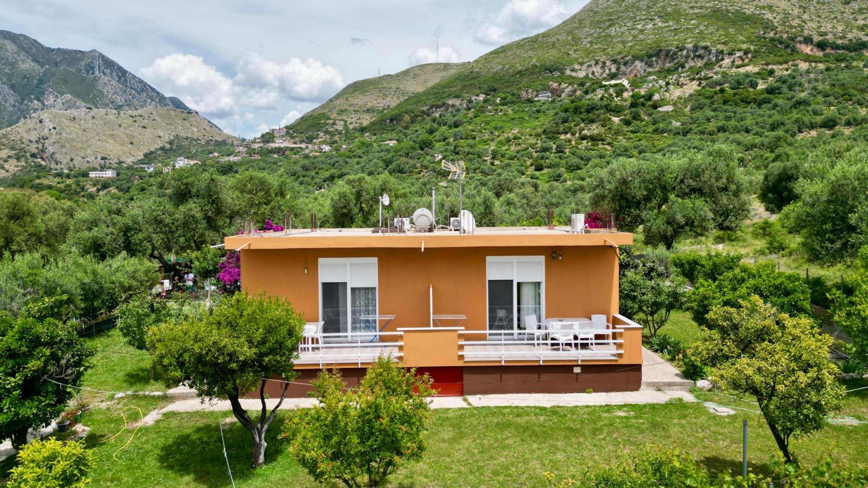 Borsh Private House photo 5