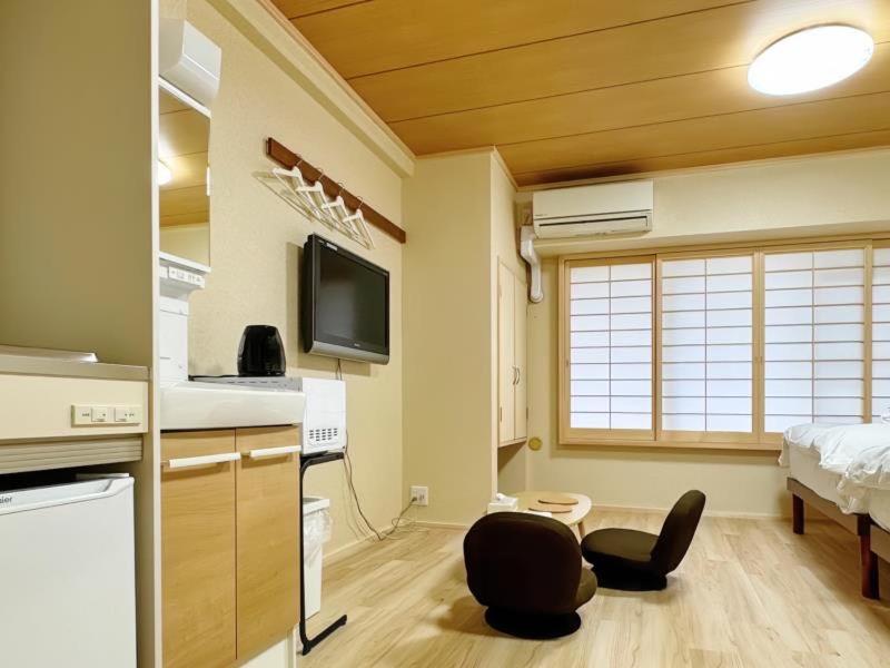3 minutes on foot from Dotonbori East Entrance 5 minutes on foot from Shinsaibashi area traditional Japanese-style room