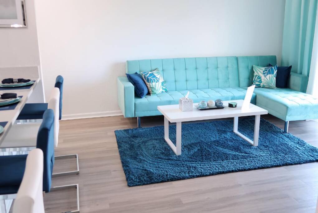 Jacksonville Vacations - Beach Paradise - 2BD Luxury Kings at Jax Beach - Property Image 1