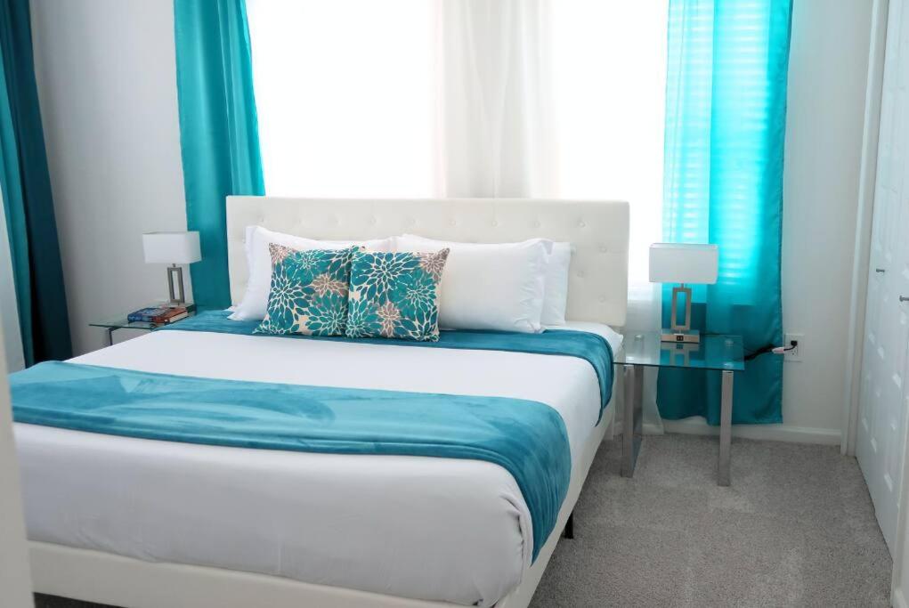 Beach Paradise - 2BD Luxury Kings at Jax Beach - Property Image 2