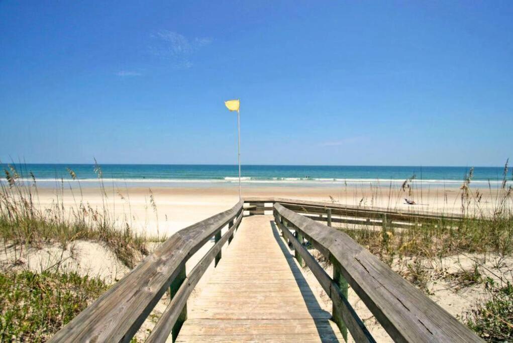 Beach Paradise - 2BD Luxury Kings at Jax Beach - Property Image 18