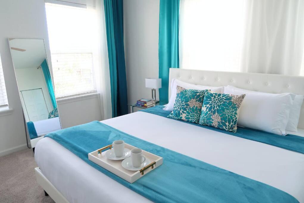 Beach Paradise - 2BD Luxury Kings at Jax Beach - Property Image 3