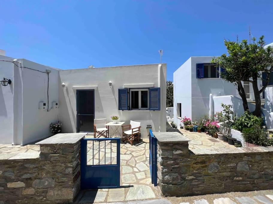 Little house in Steni view 4