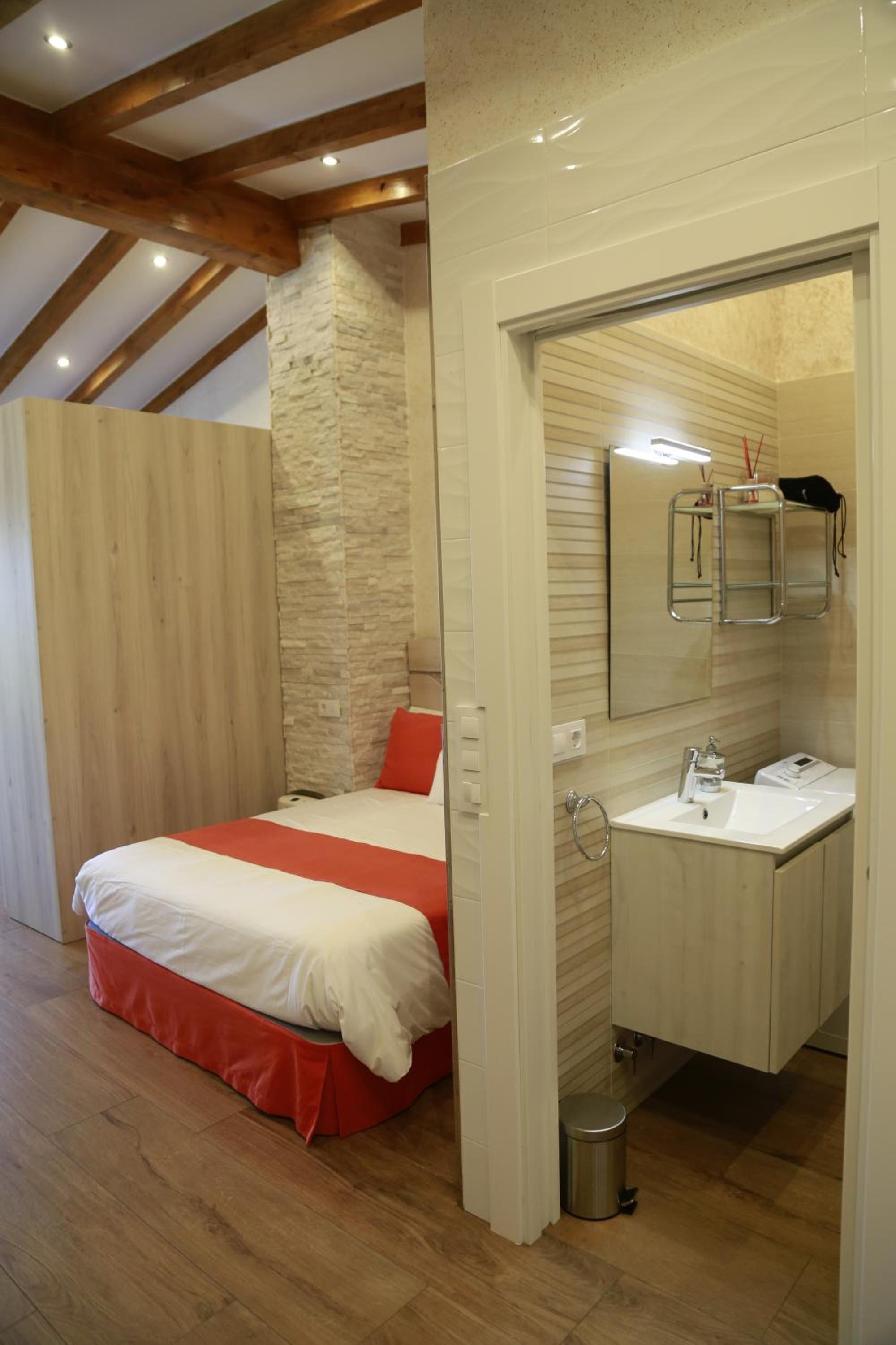 Apartamentos La Arena