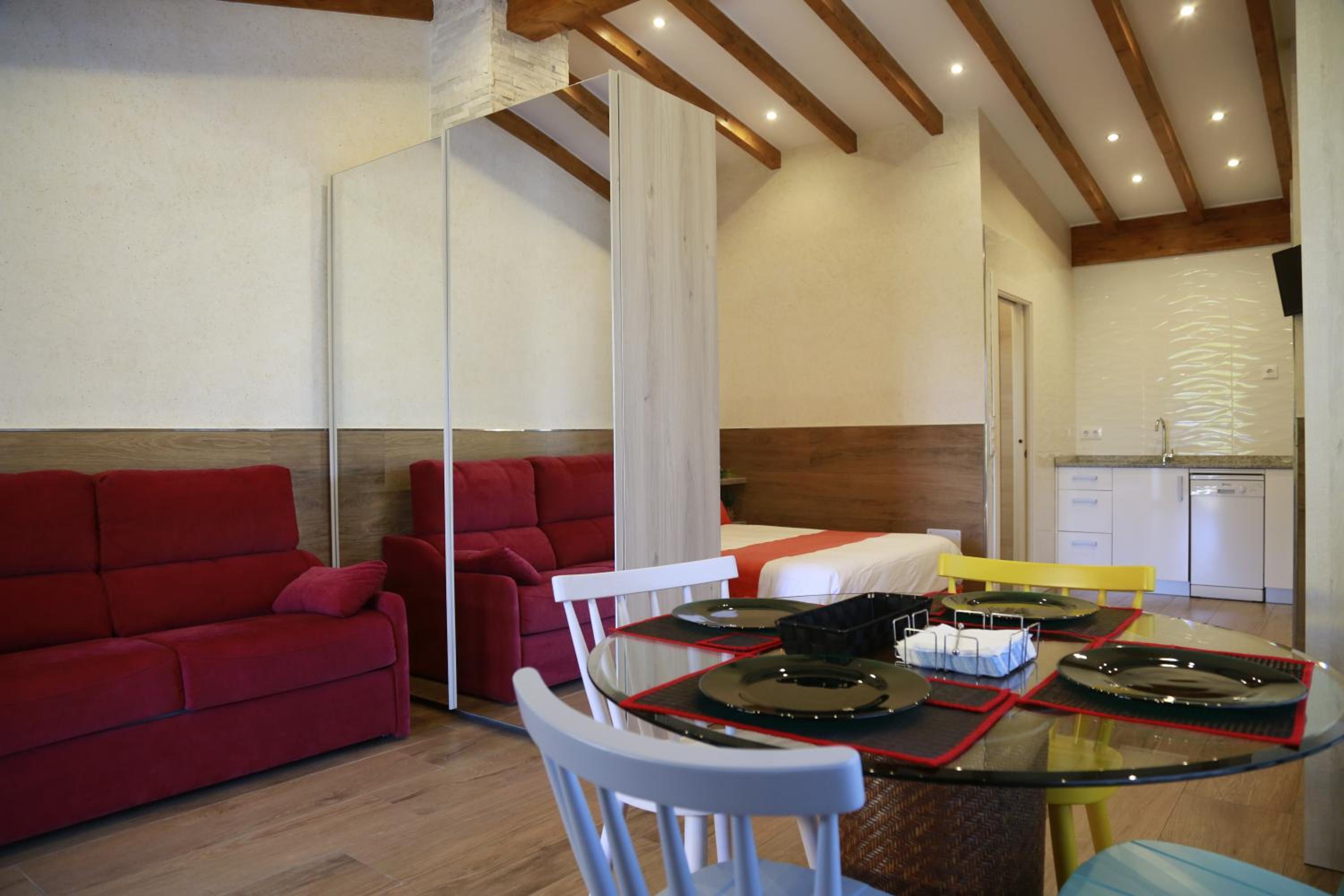 Apartamentos La Arena