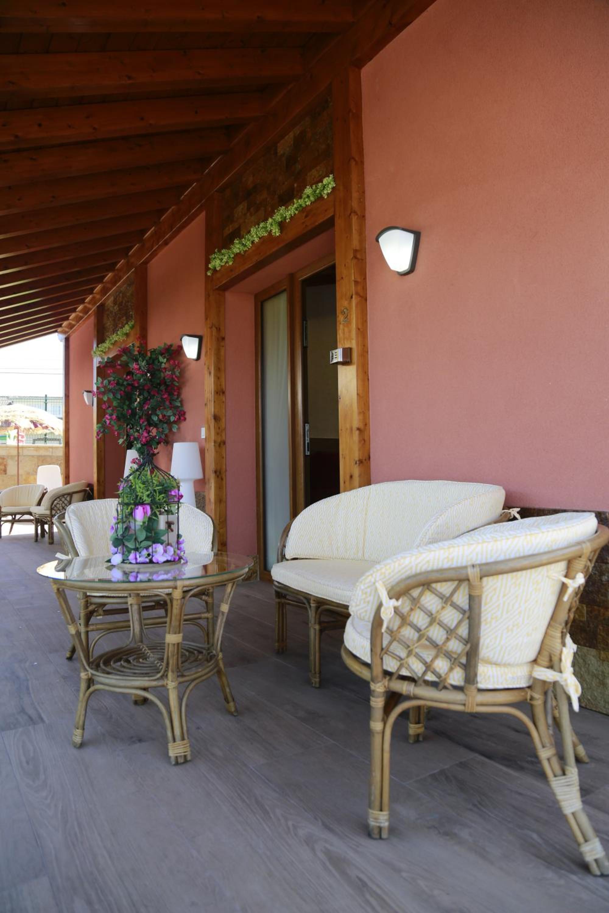 Apartamentos La Arena