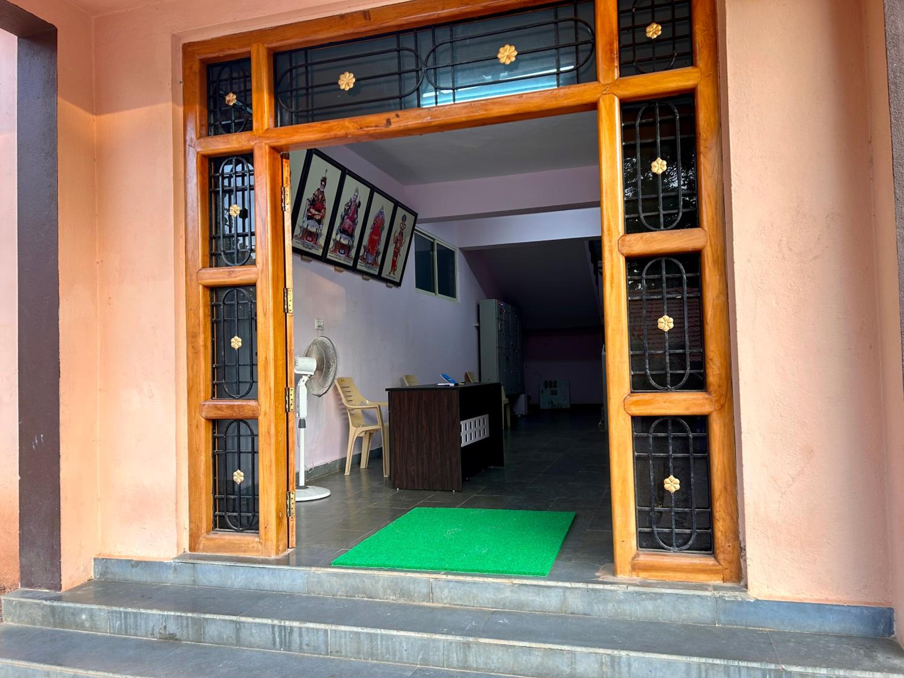 Veerashaiva Yatri Nivasa