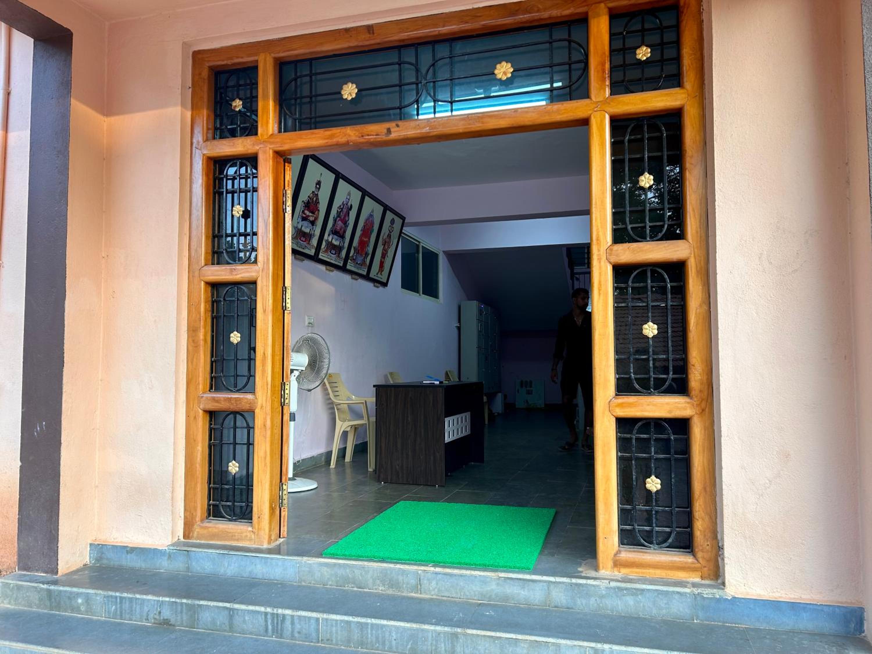 Veerashaiva Yatri Nivasa