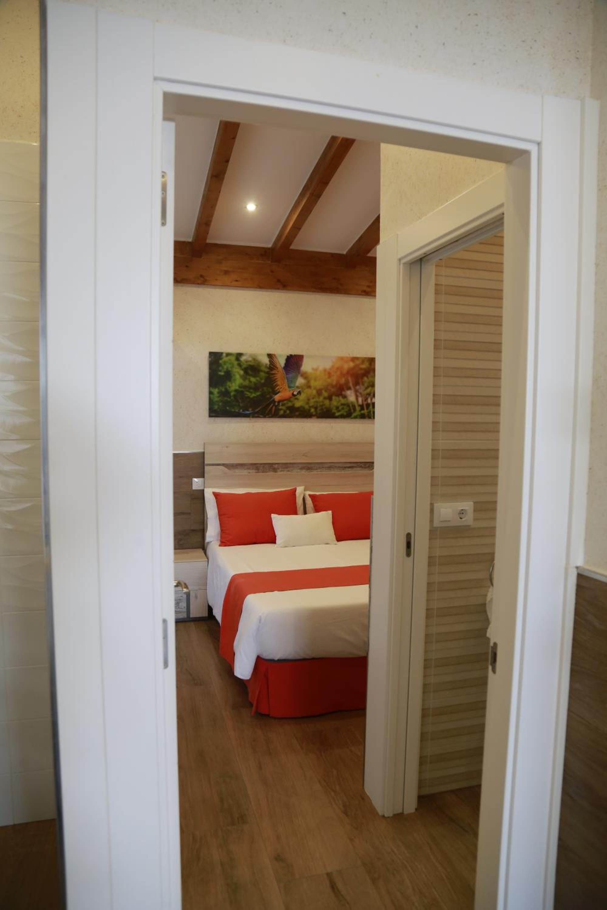 Apartamentos La Arena