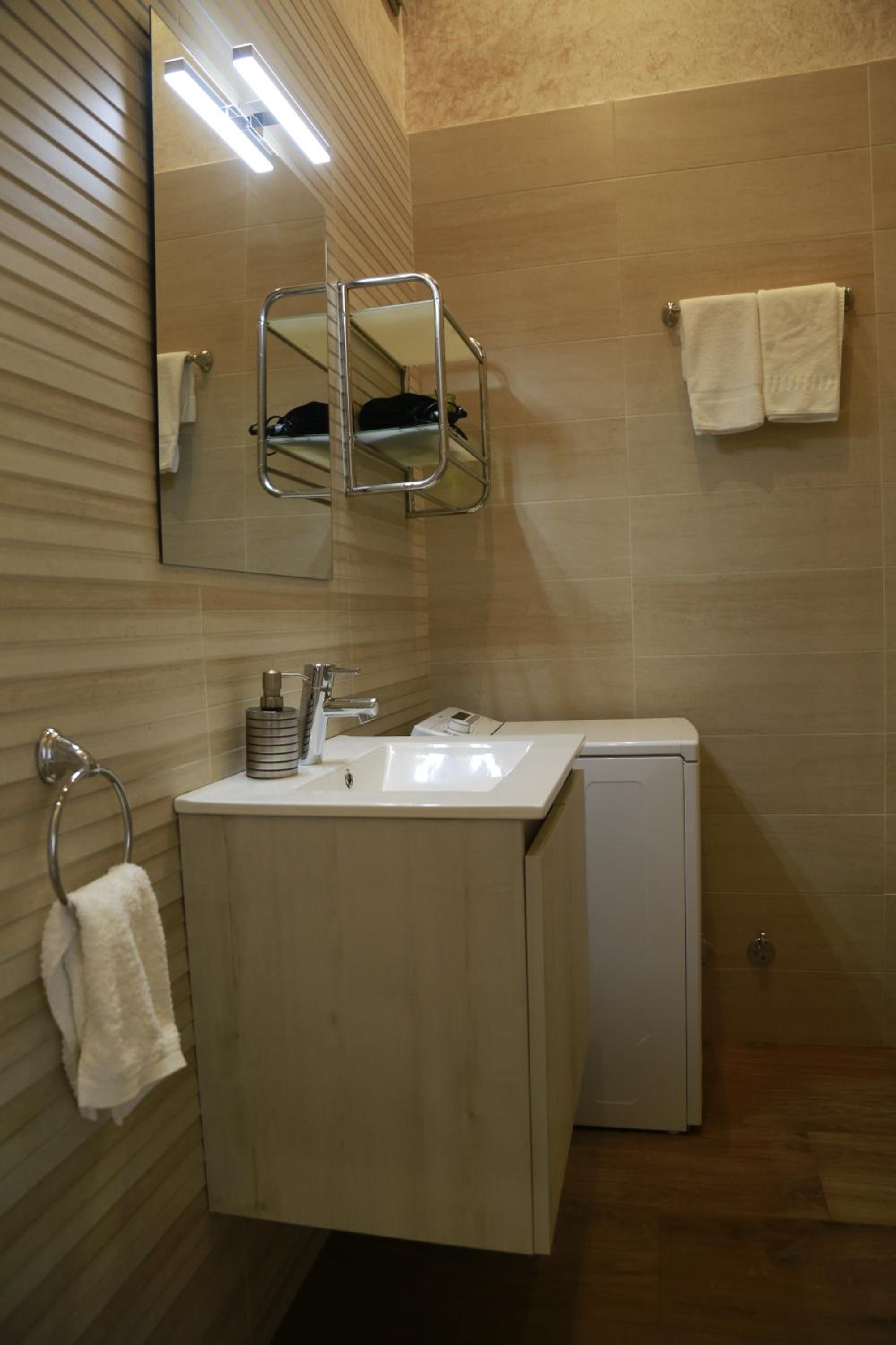 Apartamentos La Arena