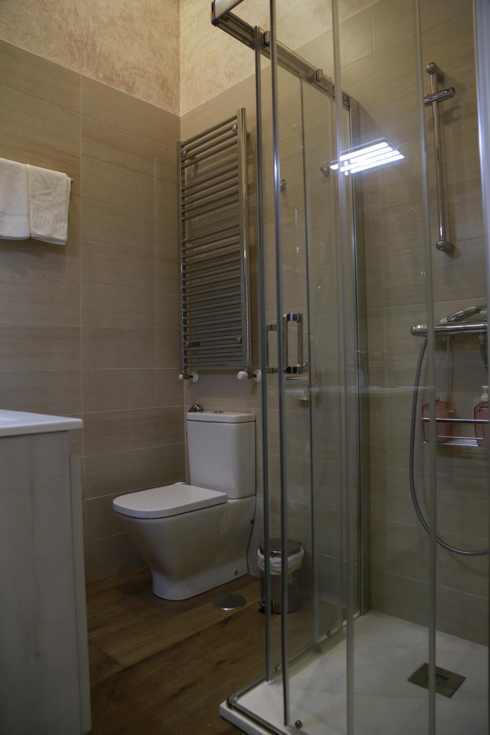 Apartamentos La Arena