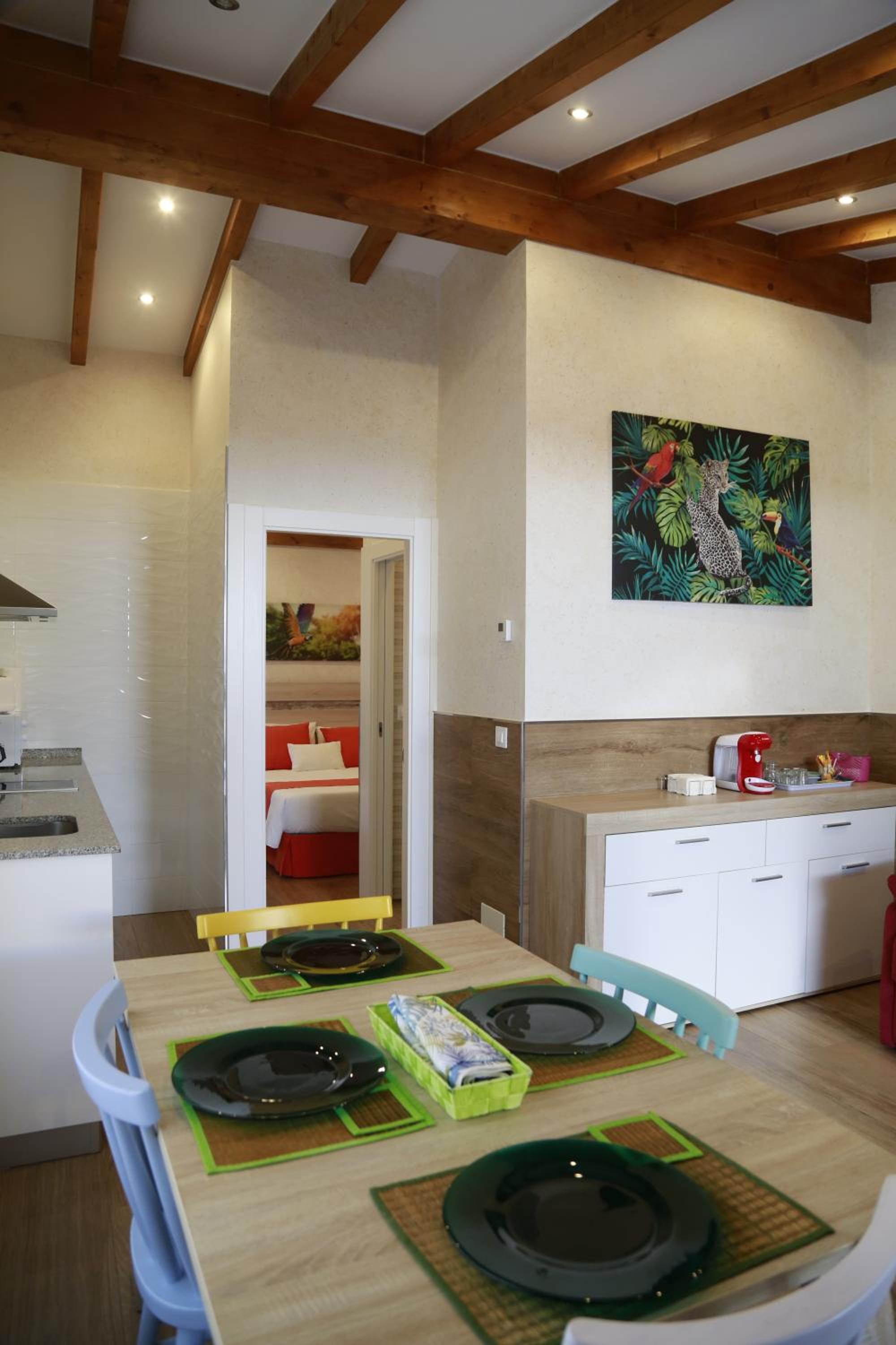 Apartamentos La Arena