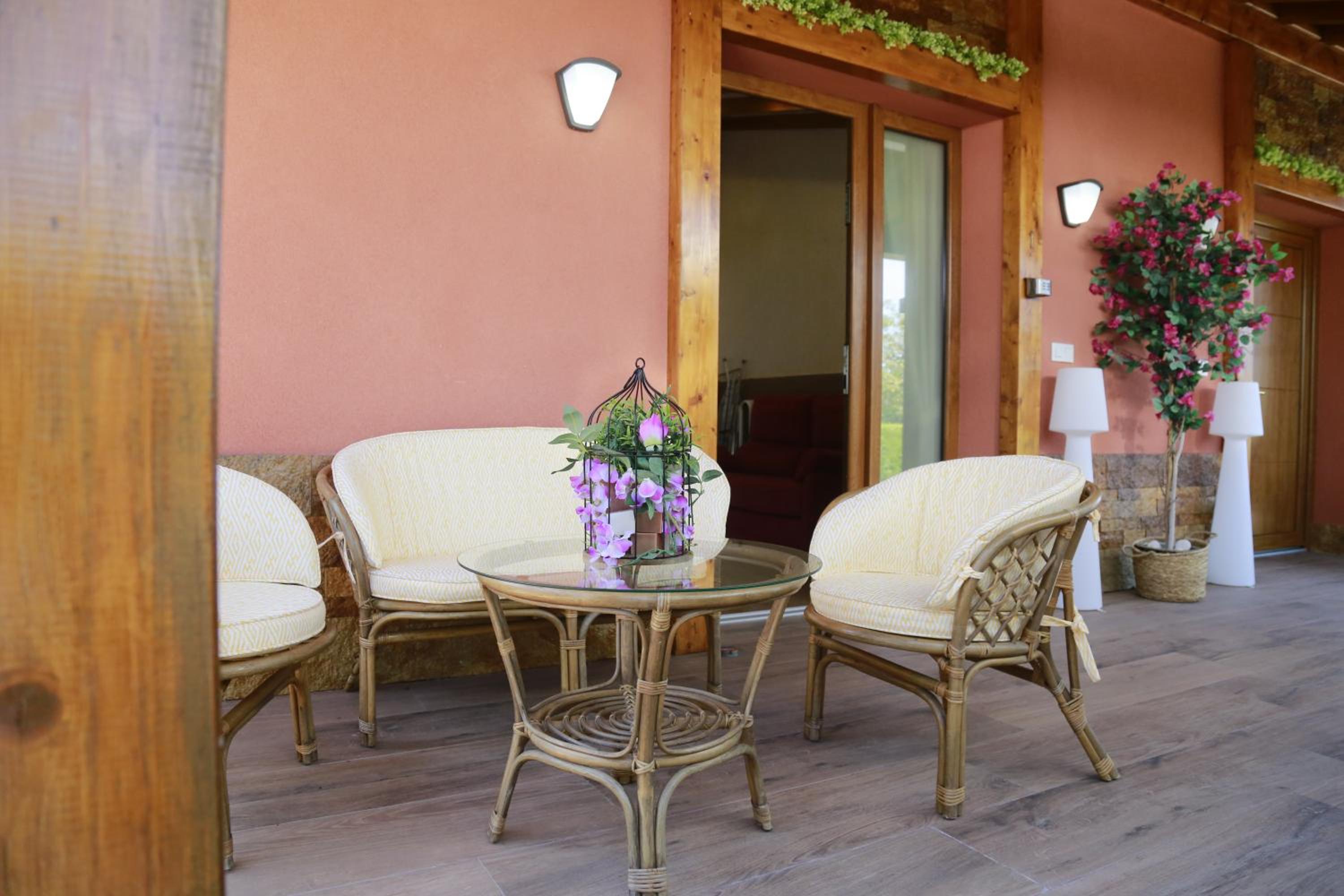 Apartamentos La Arena