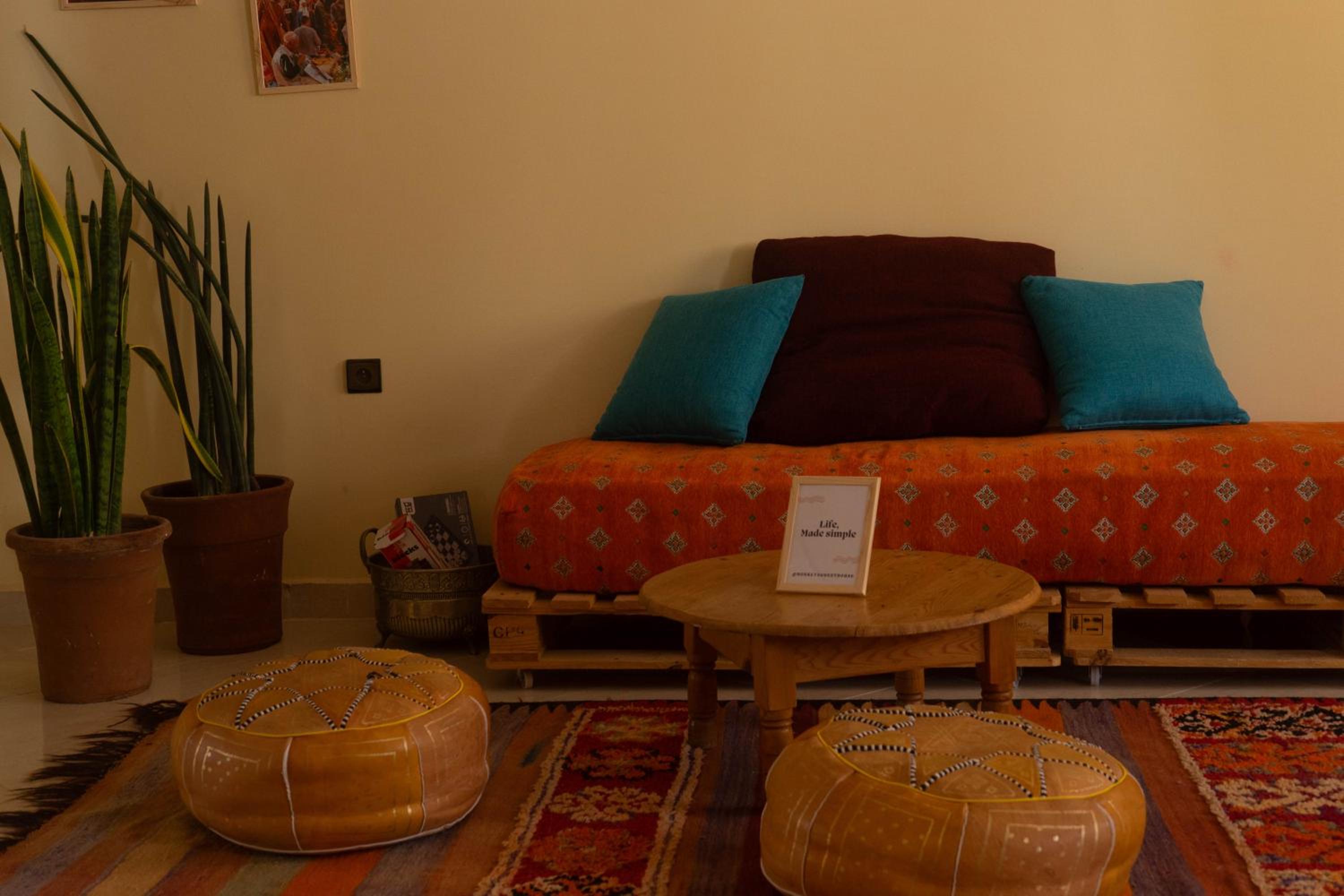 lounge