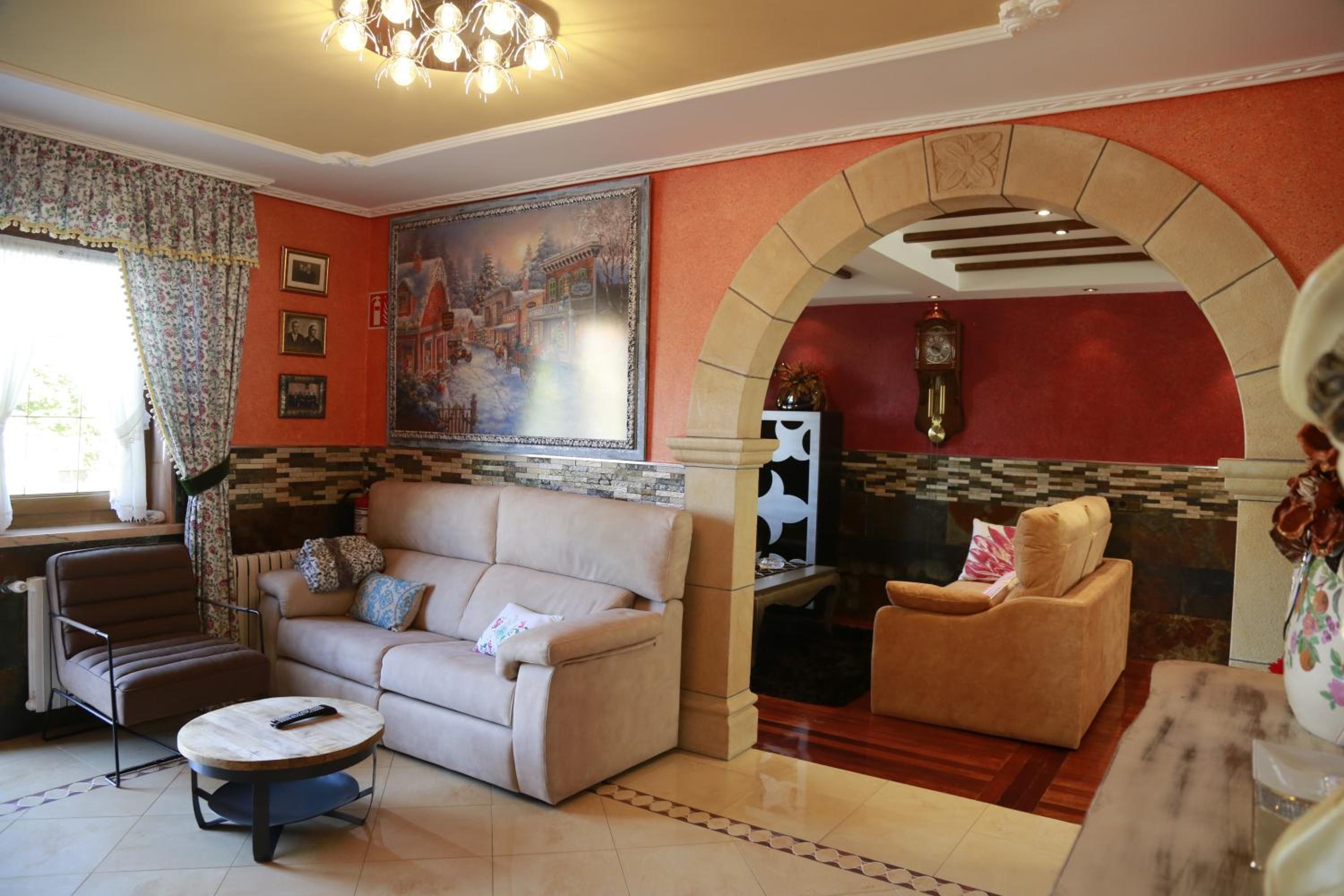 Apartamentos La Arena