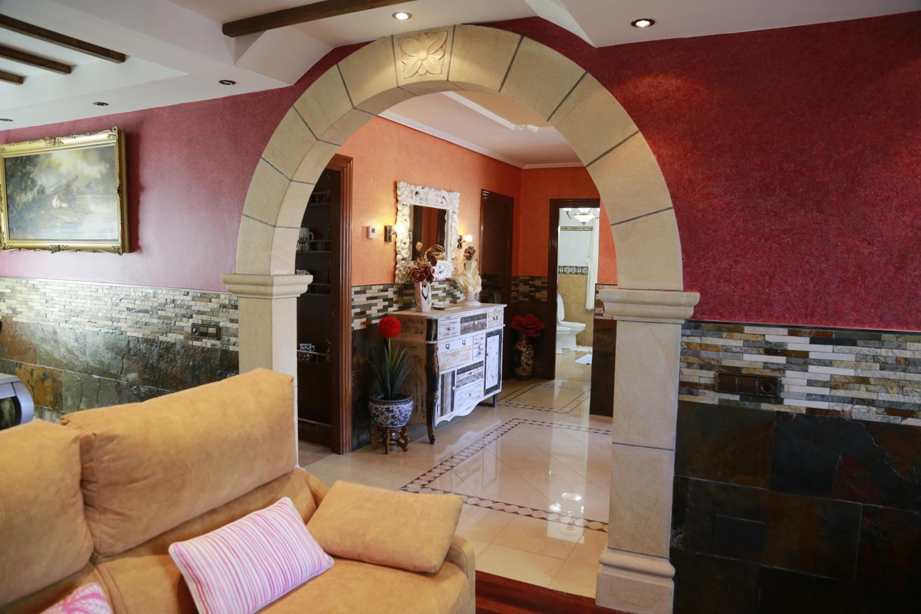 Apartamentos La Arena