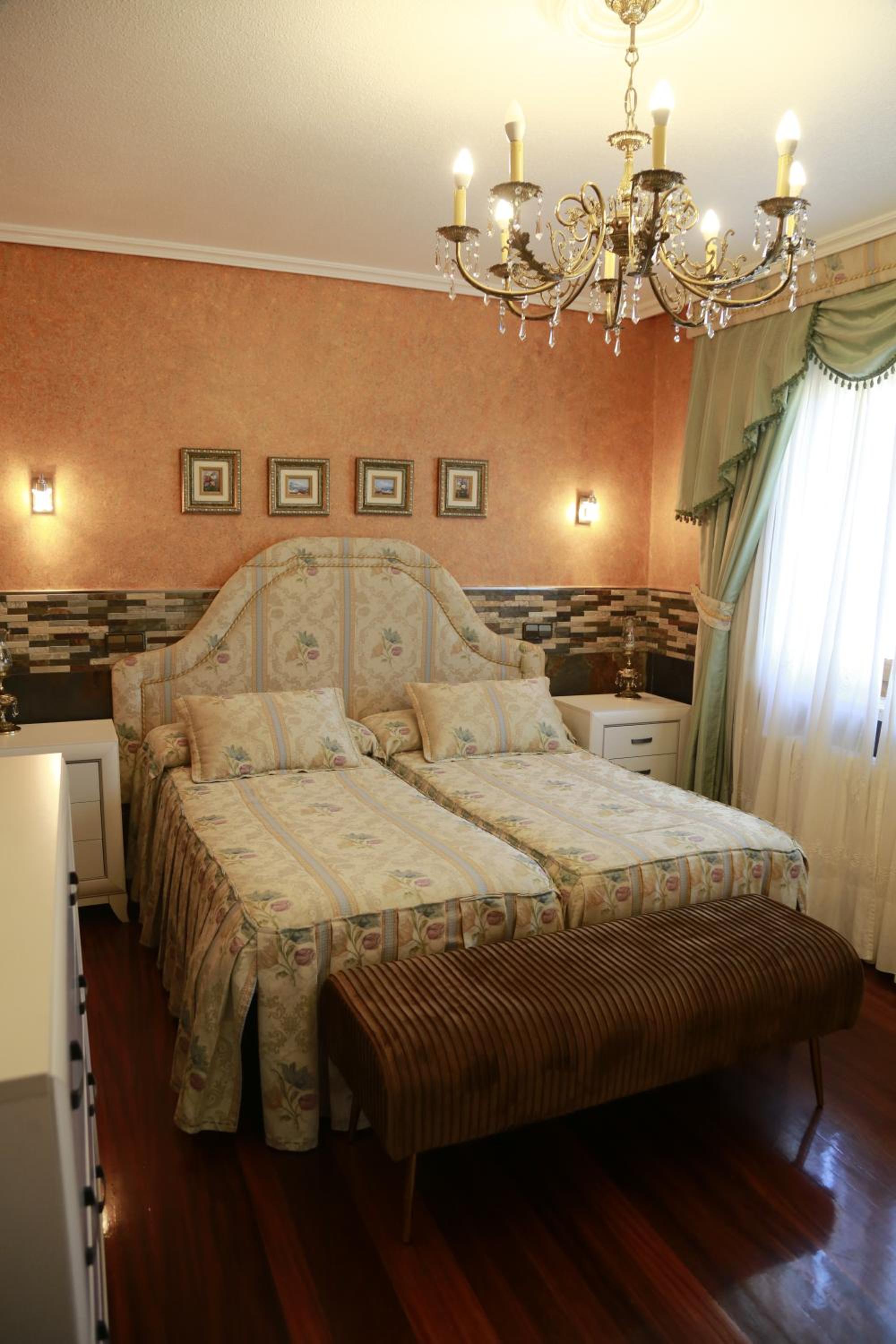 Apartamentos La Arena