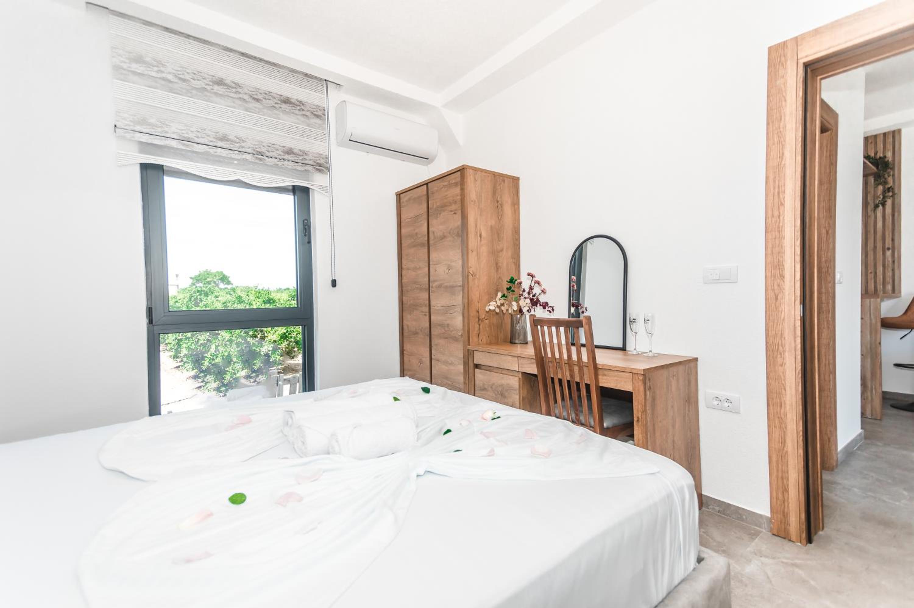 Bumax Apartments