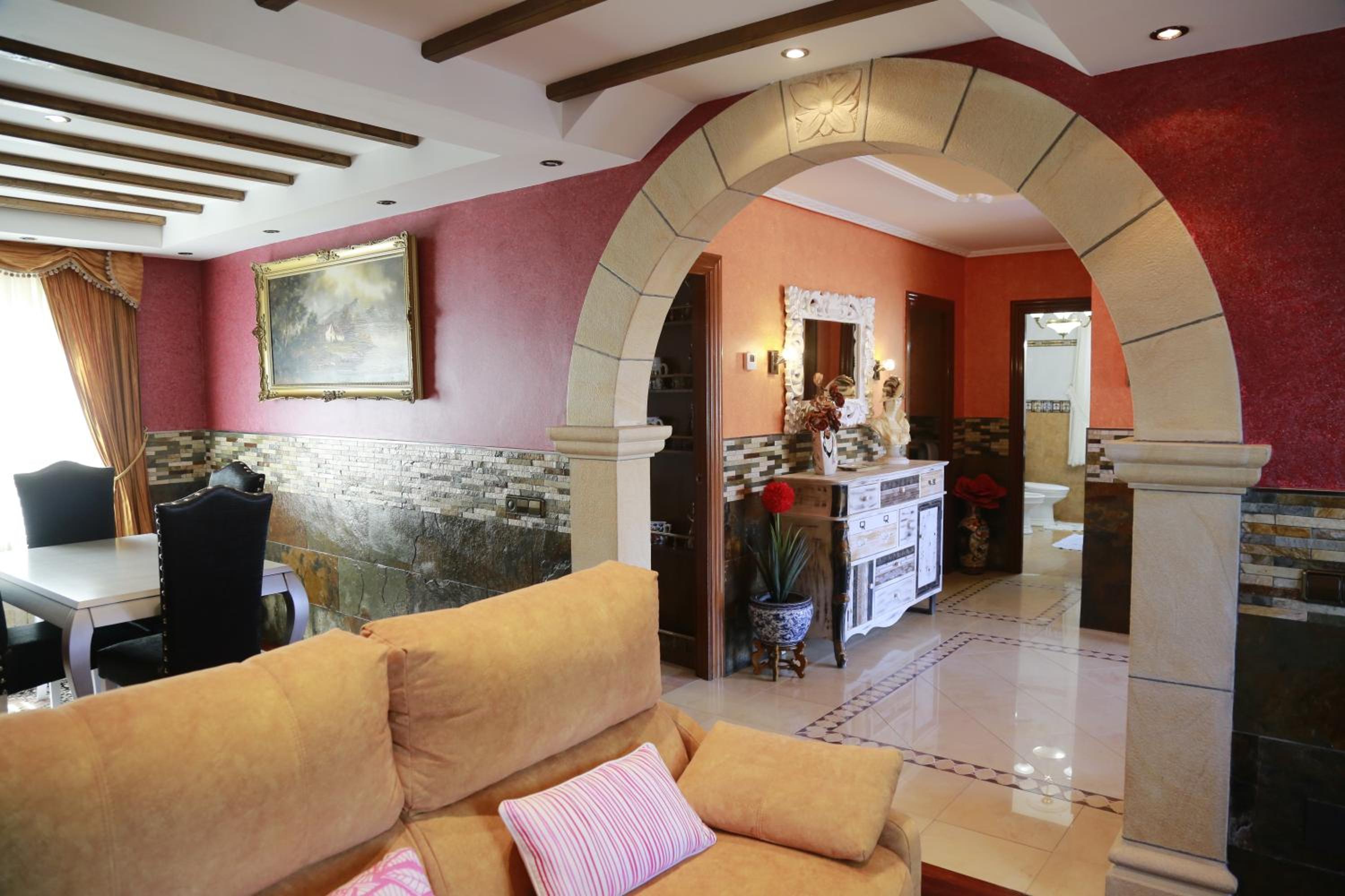 Apartamentos La Arena