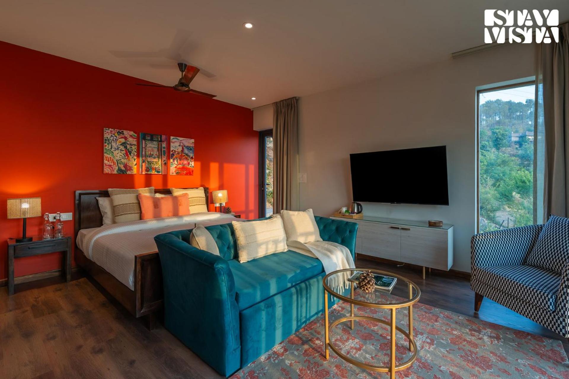 StayVista at Savara with Heated Infinity Pool and Jacuzzi