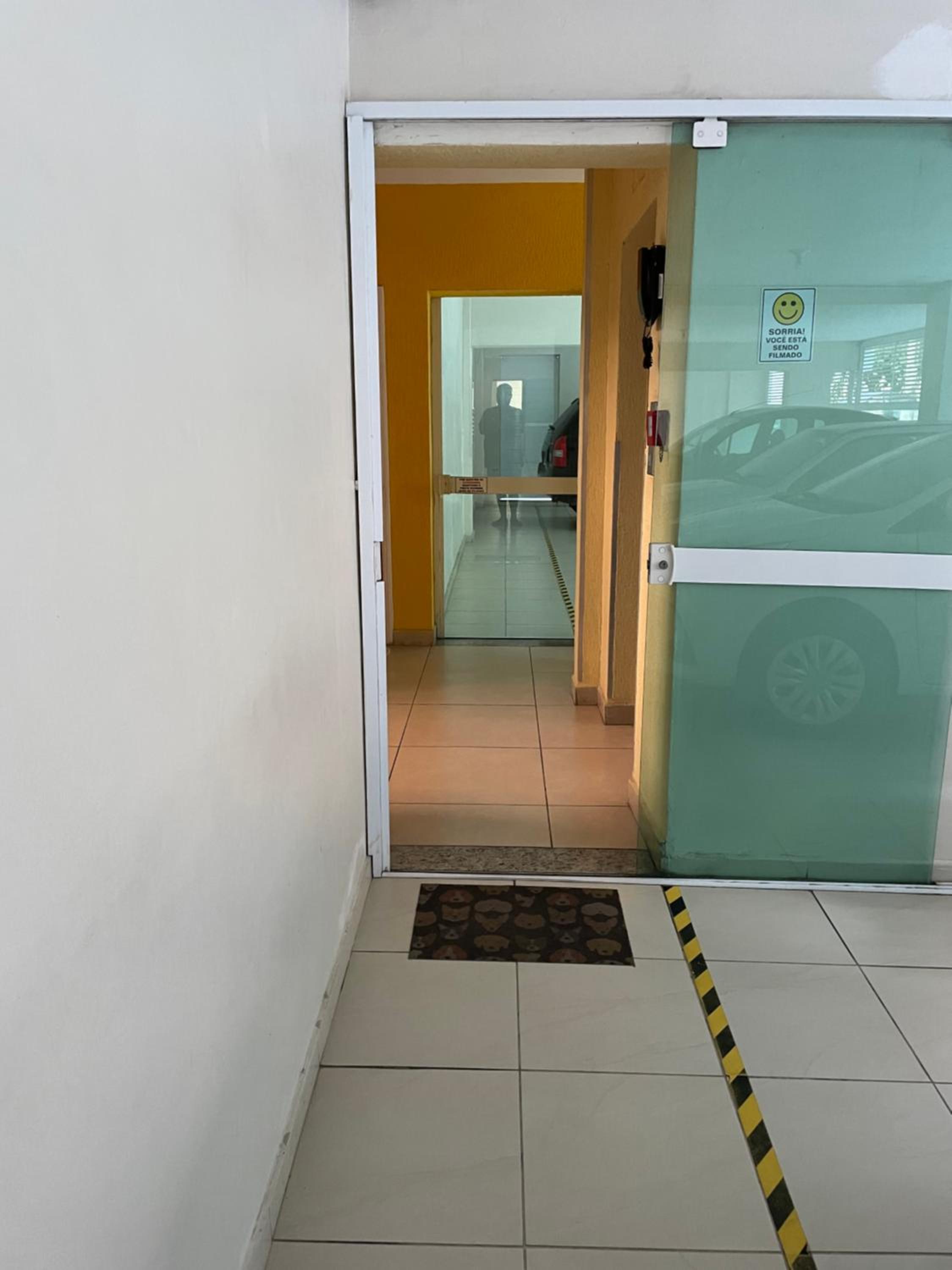 Condomínio edifício Prota no Guarujá - 80 M da praia