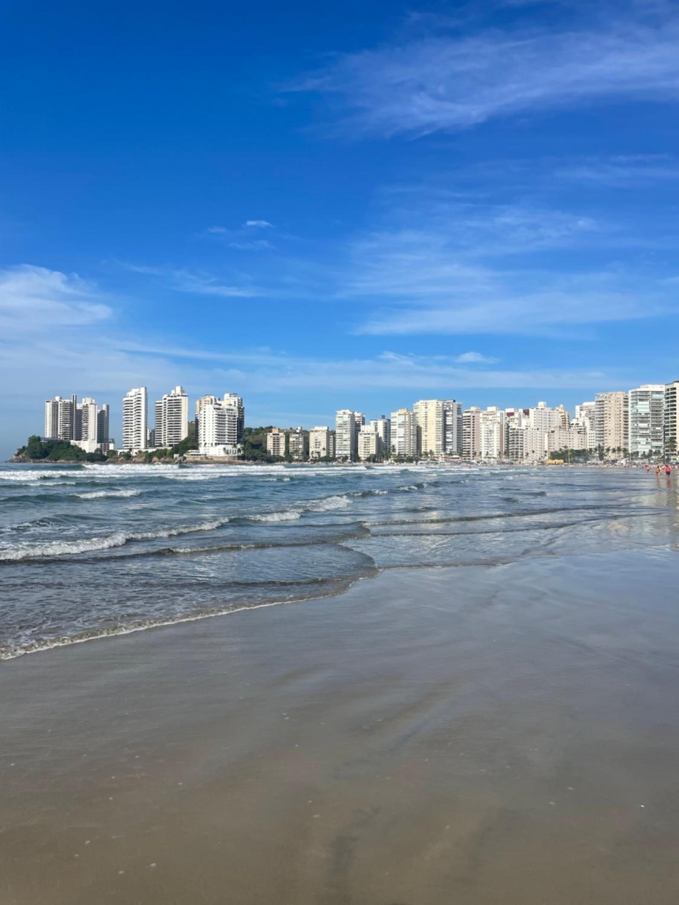 Condomínio edifício Prota no Guarujá - 80 M da praia