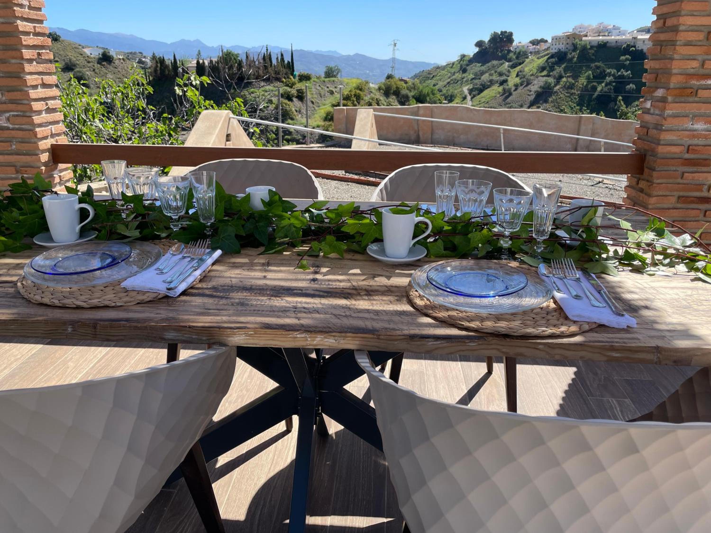 Evans Realty BQ Casa Vallejo & Jacuzzi & BBQ & Vistas