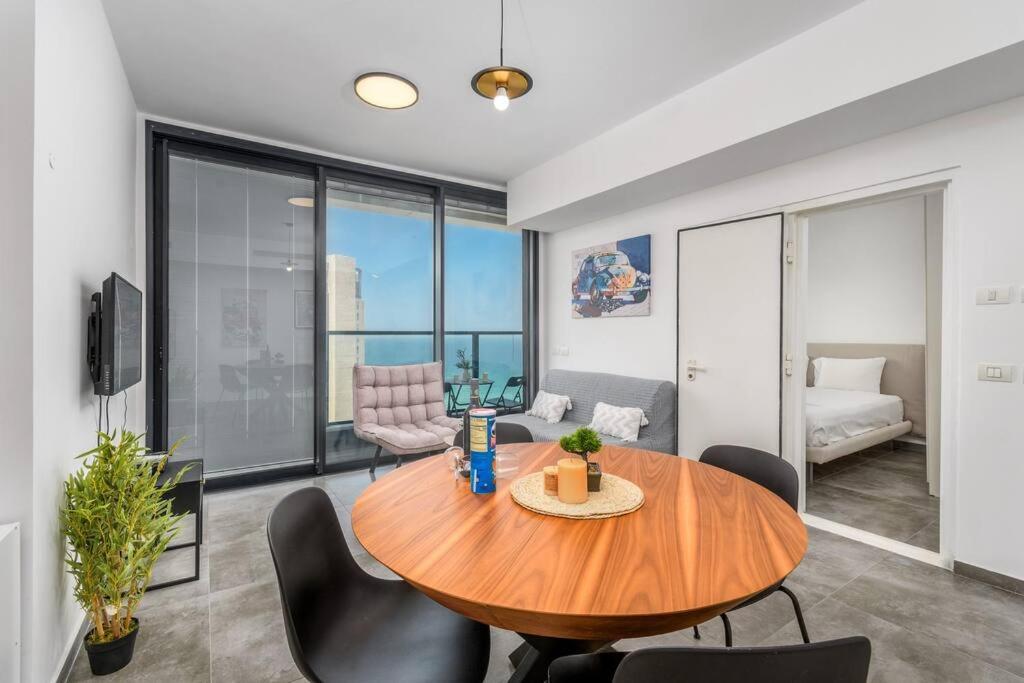 Full sea View 1BR in Bat Yam on the Beach view 5