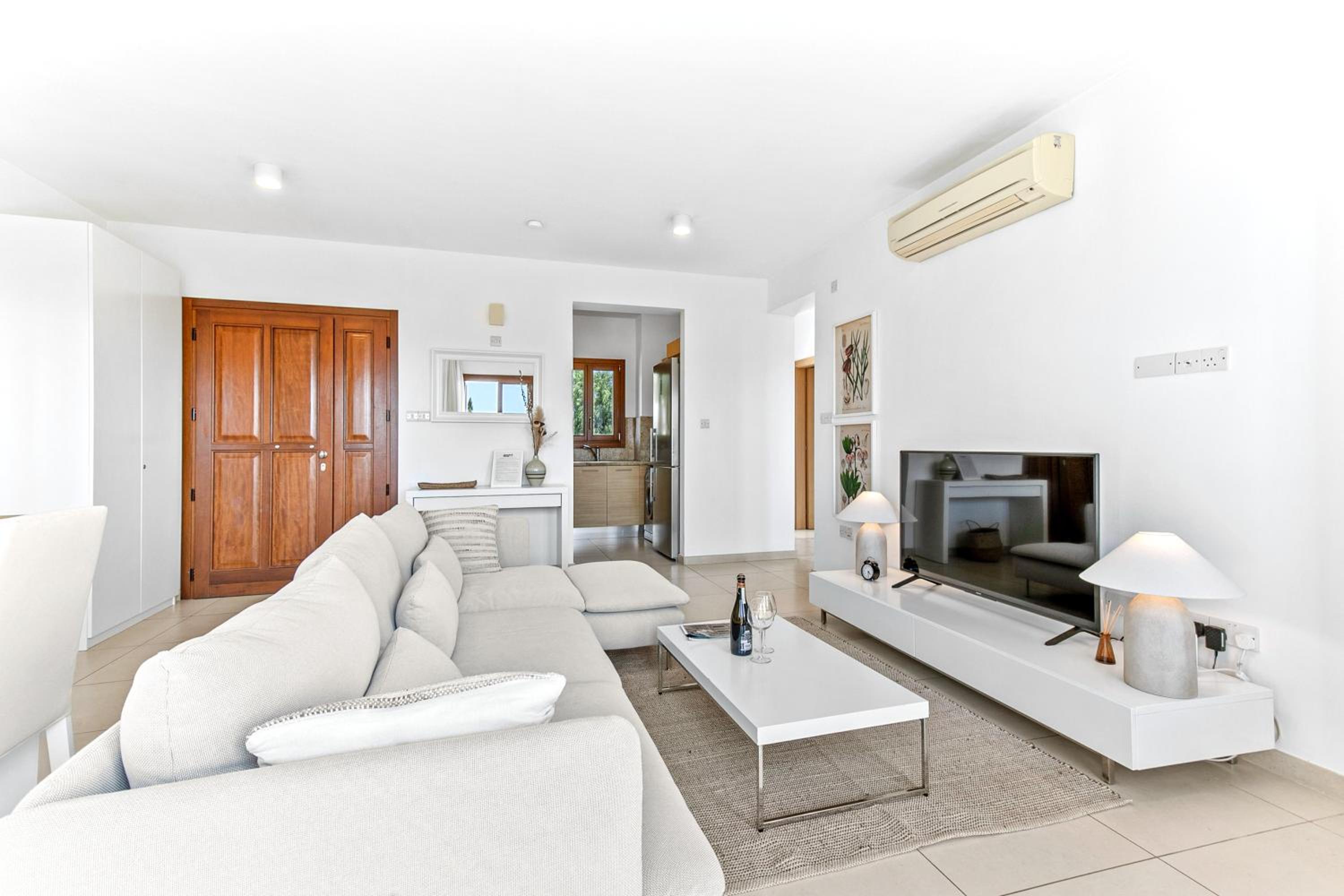 Apartment Theia with sea and sunset views, the Resort in Aphrodite Hills