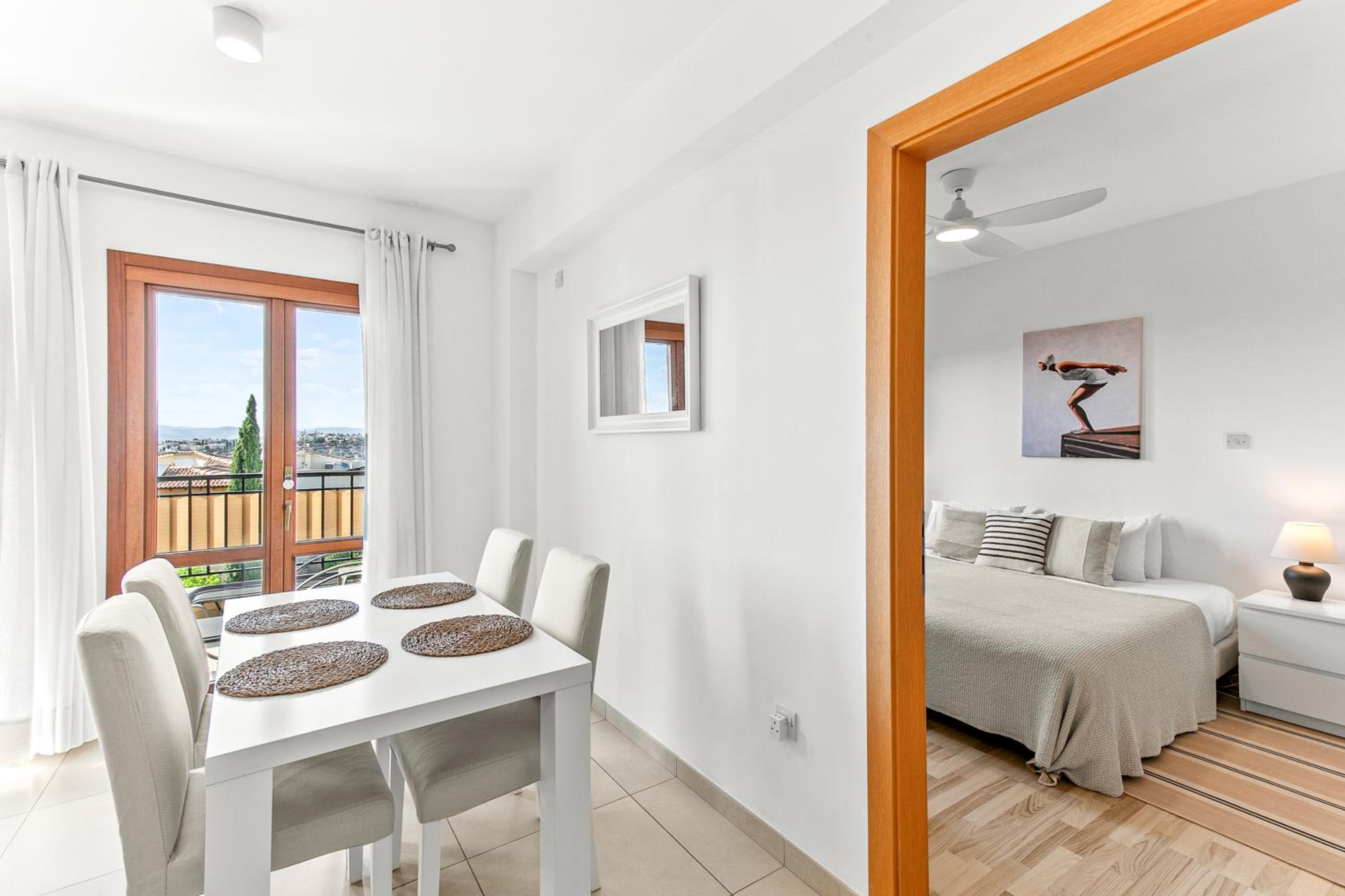 Apartment Theia with sea and sunset views, the Resort in Aphrodite Hills