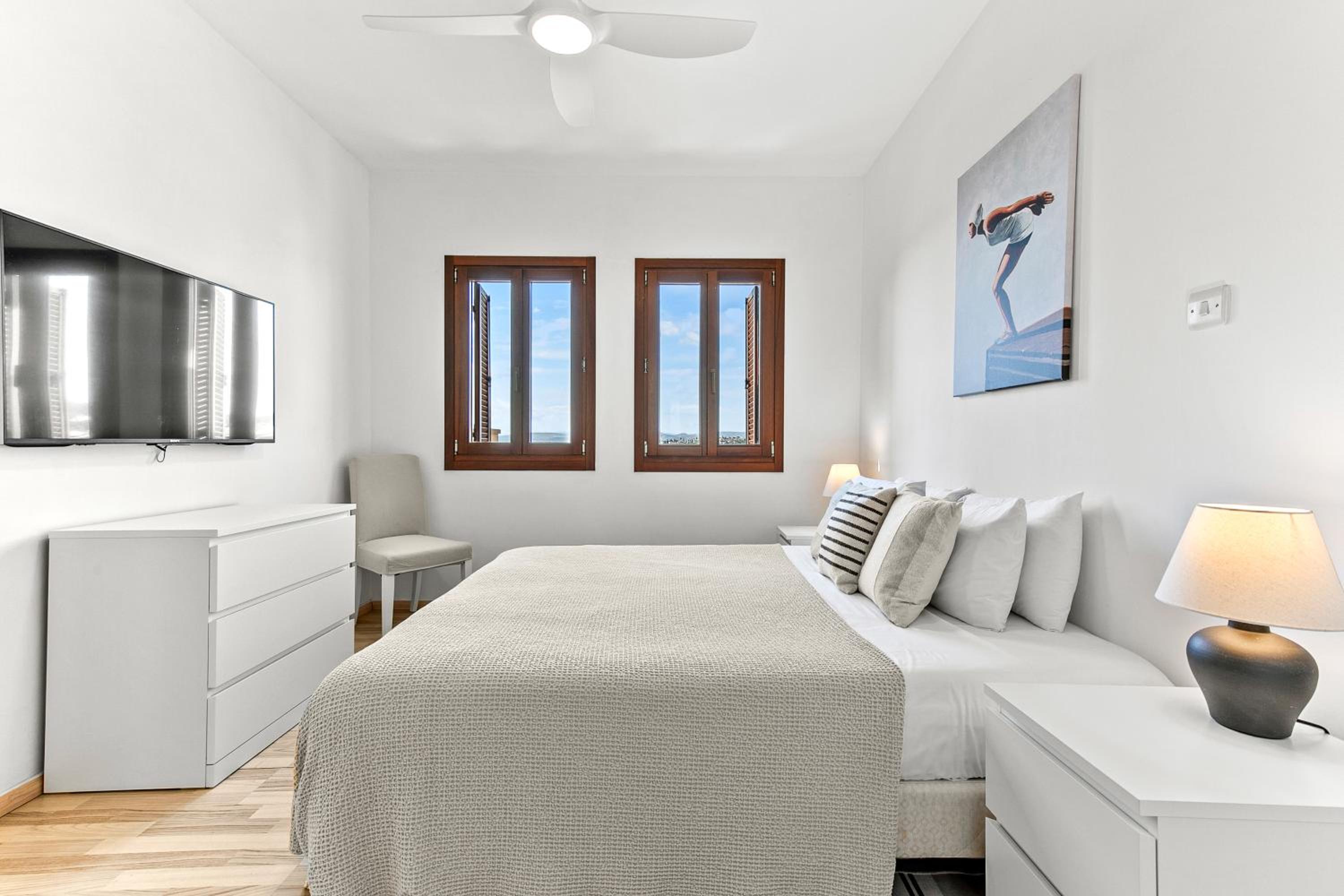 Apartment Theia with sea and sunset views, the Resort in Aphrodite Hills