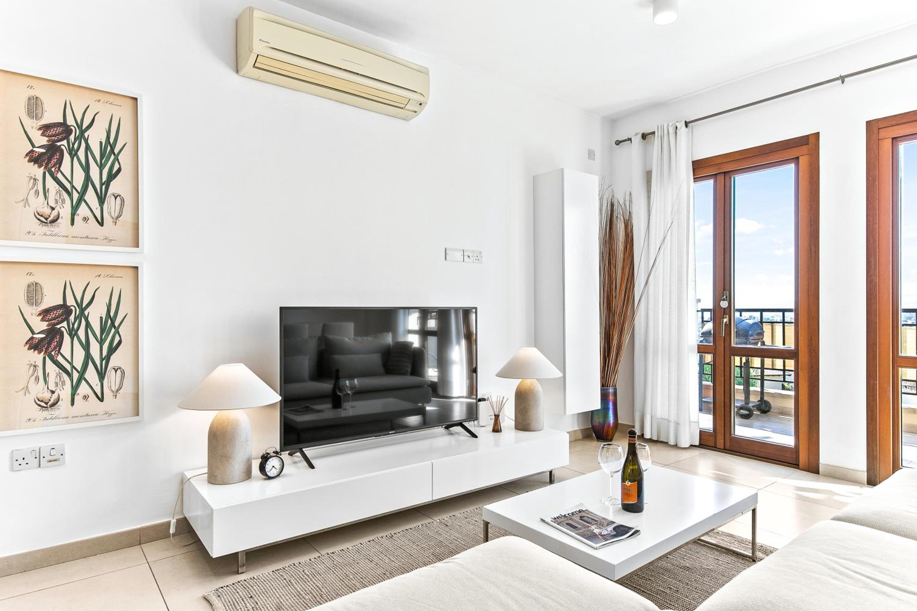Apartment Theia with sea and sunset views, the Resort in Aphrodite Hills