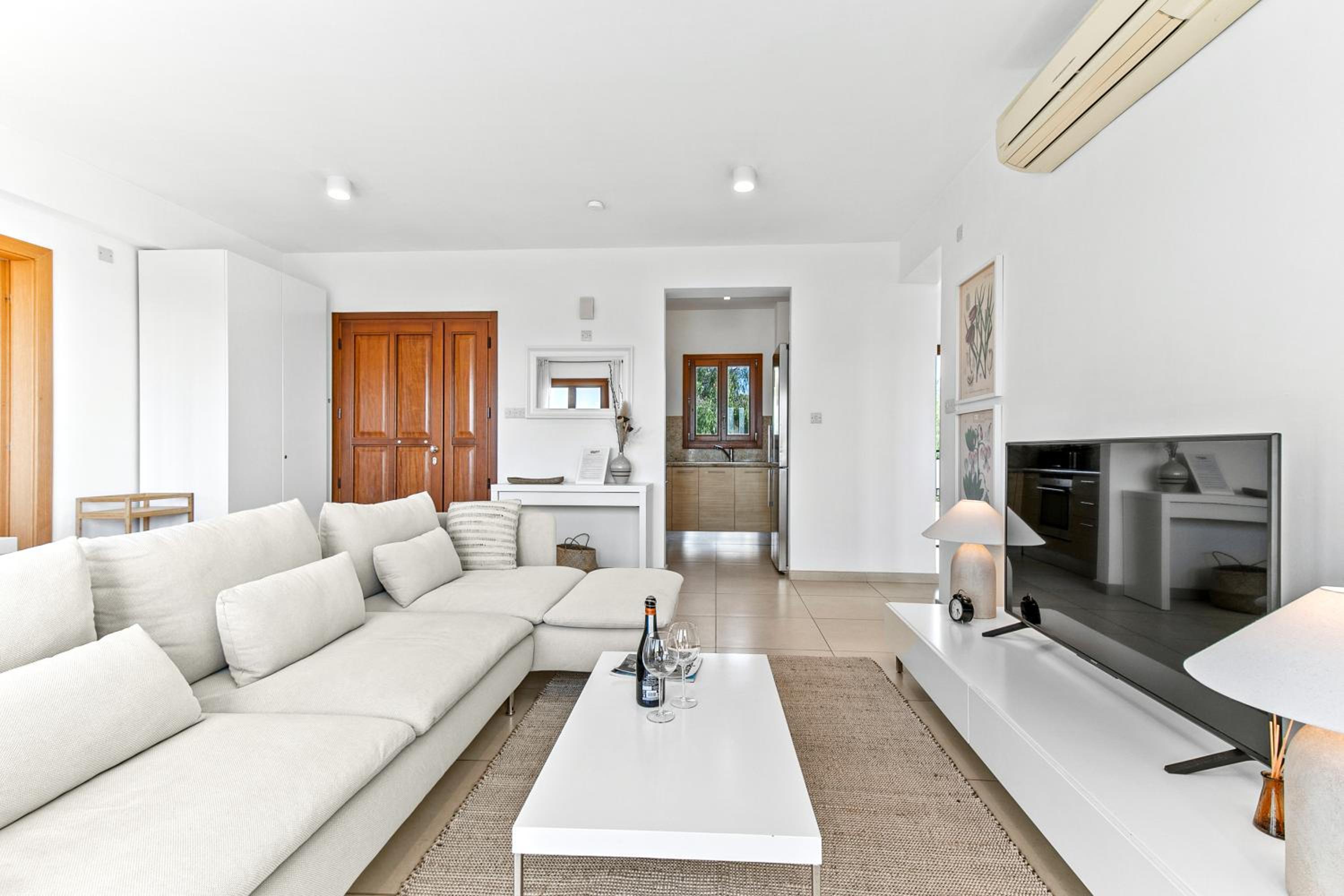 Apartment Theia with sea and sunset views, the Resort in Aphrodite Hills