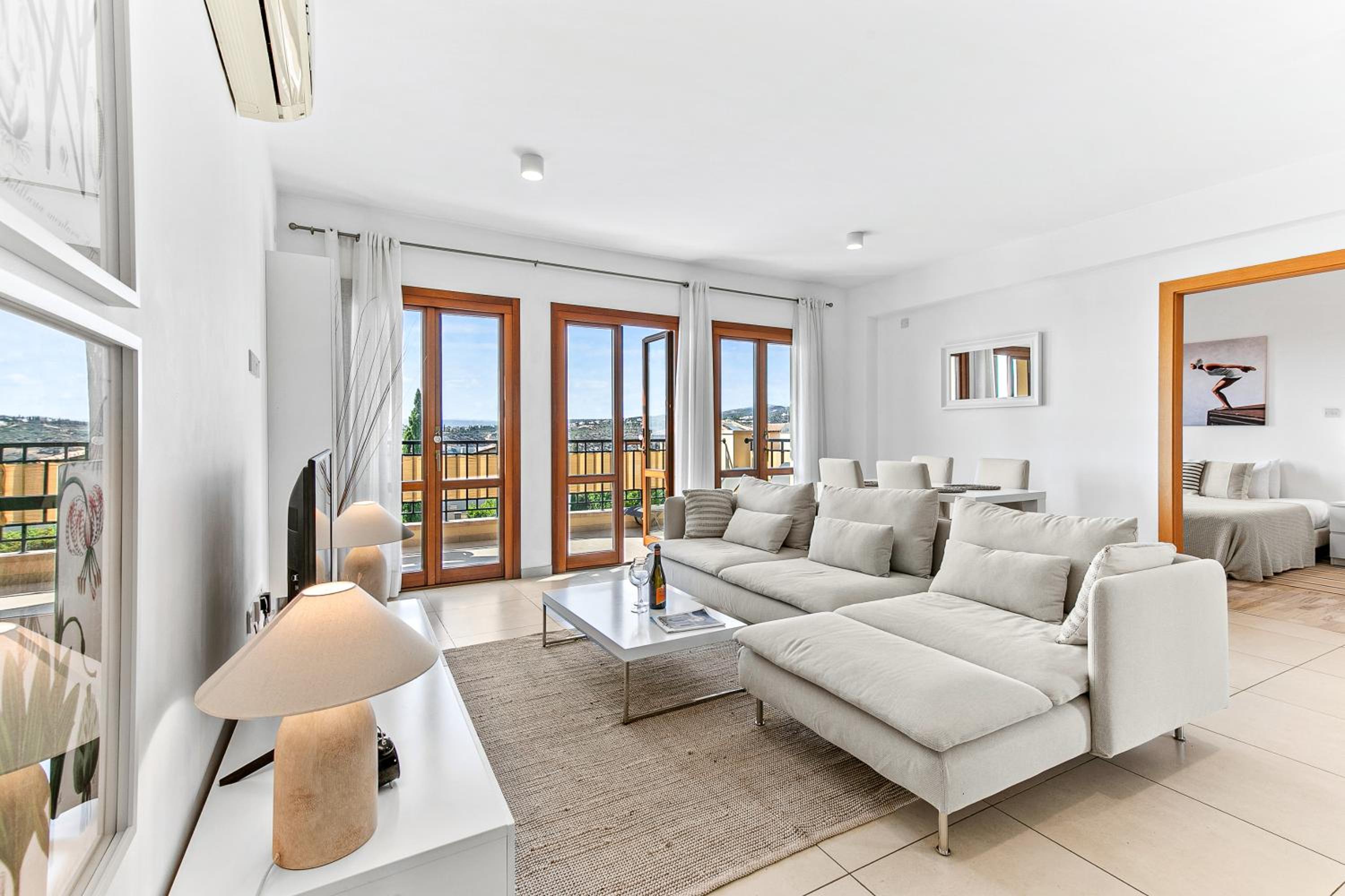 Apartment Theia with sea and sunset views, the Resort in Aphrodite Hills