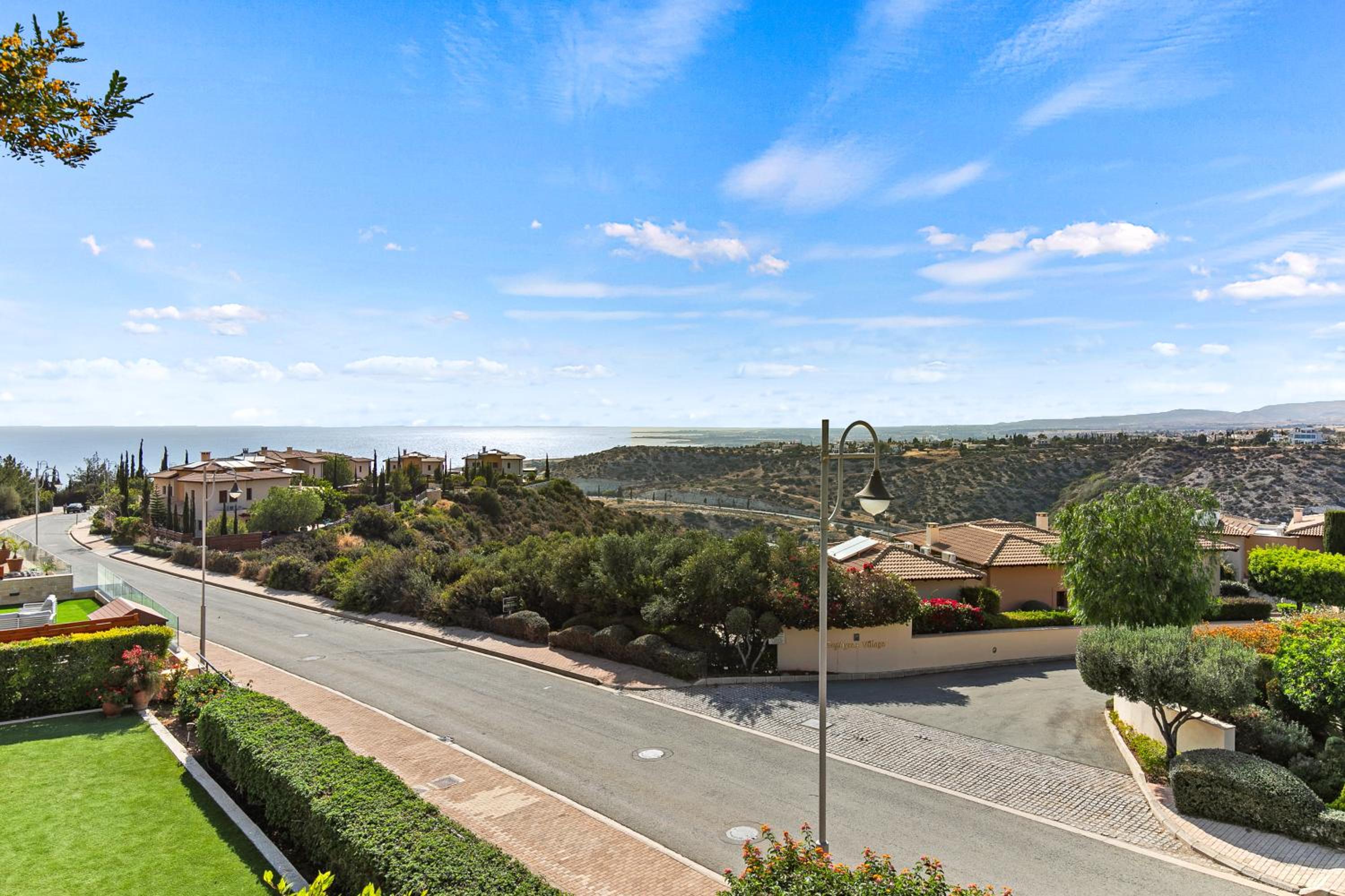 Apartment Theia with sea and sunset views, the Resort in Aphrodite Hills