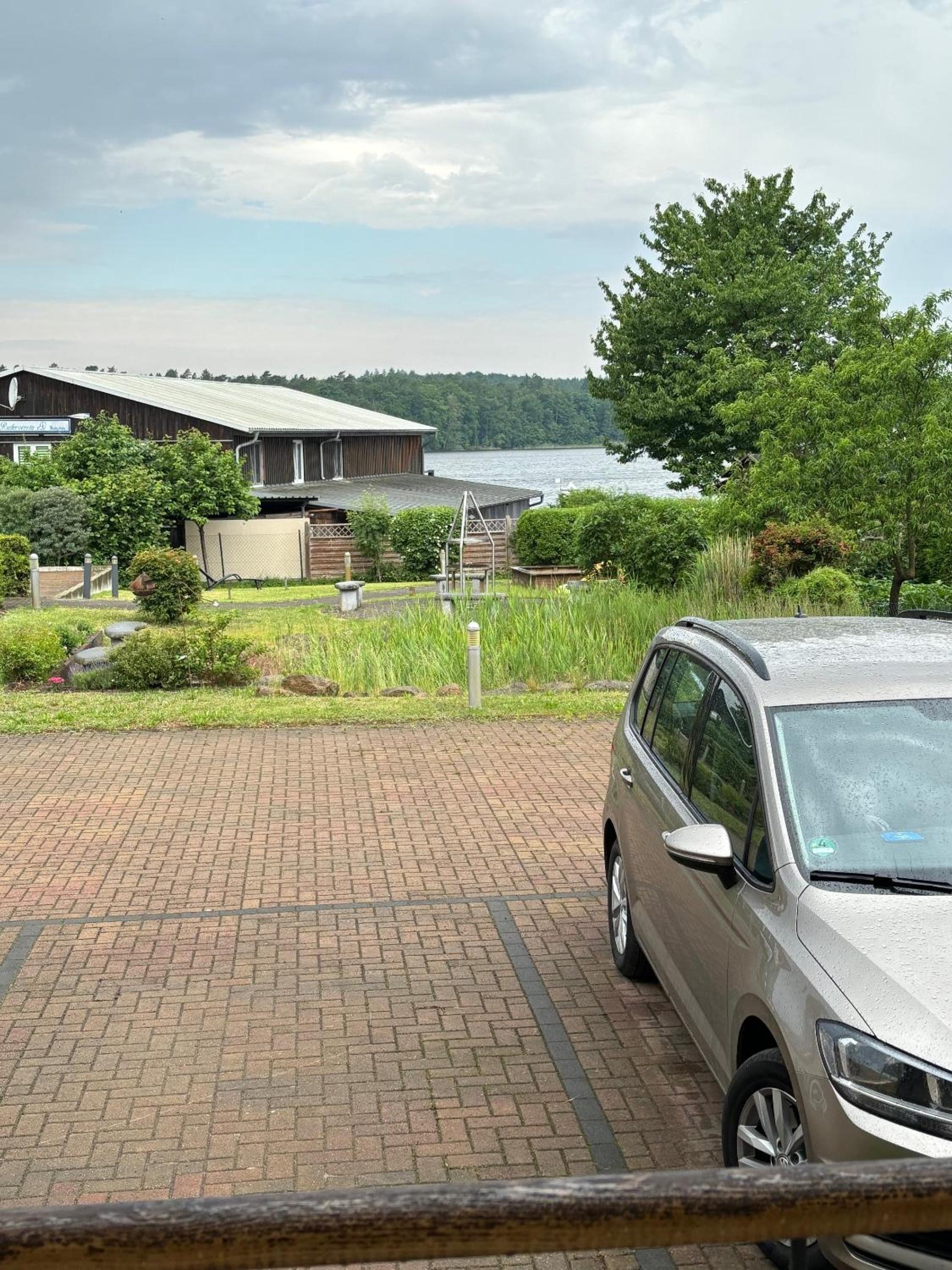 Einraumapartment im Erdgeschoss mit Seeblick