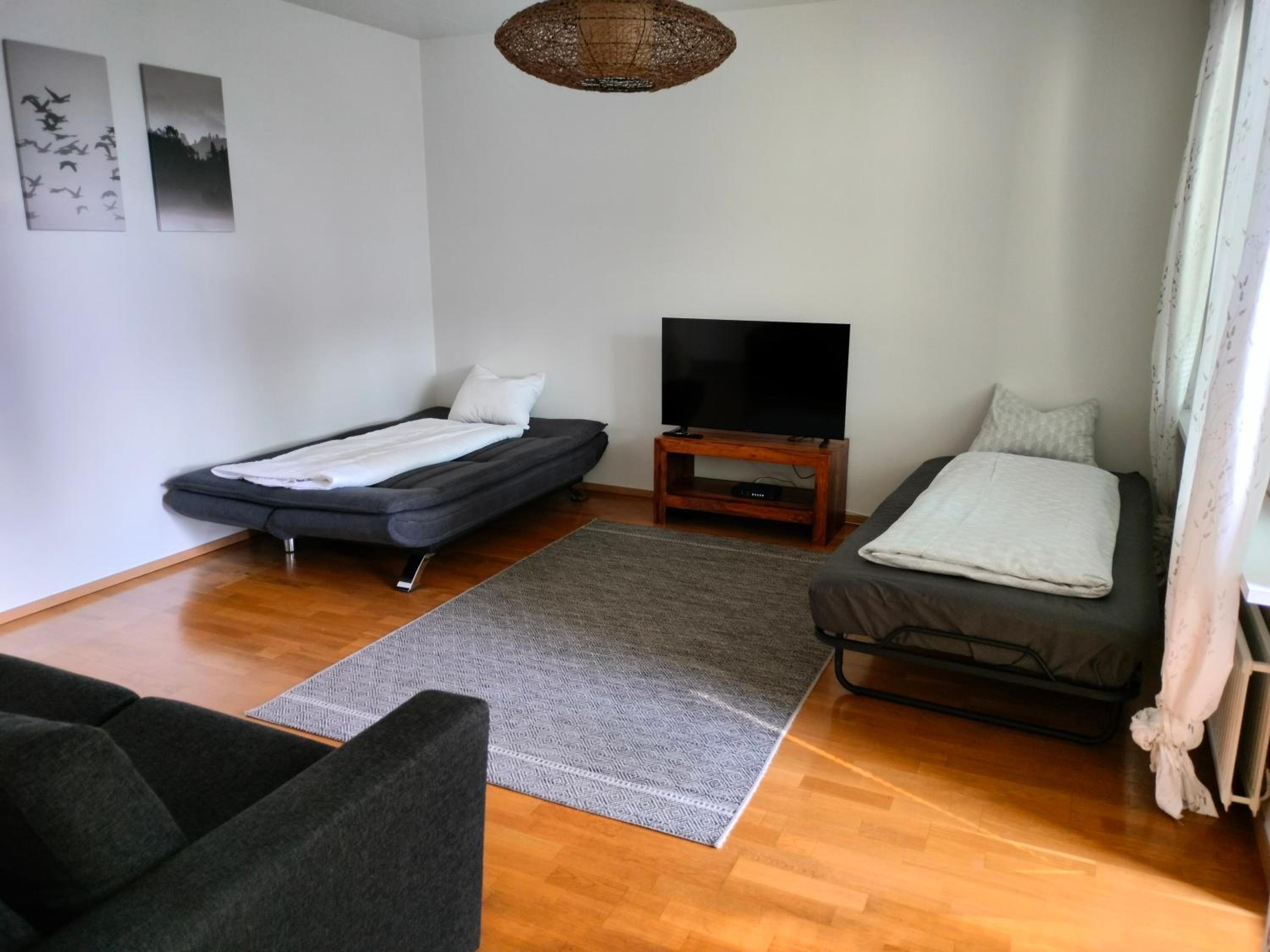 Quiet Apartment with Free Parking, 15 Min to Airport view 3
