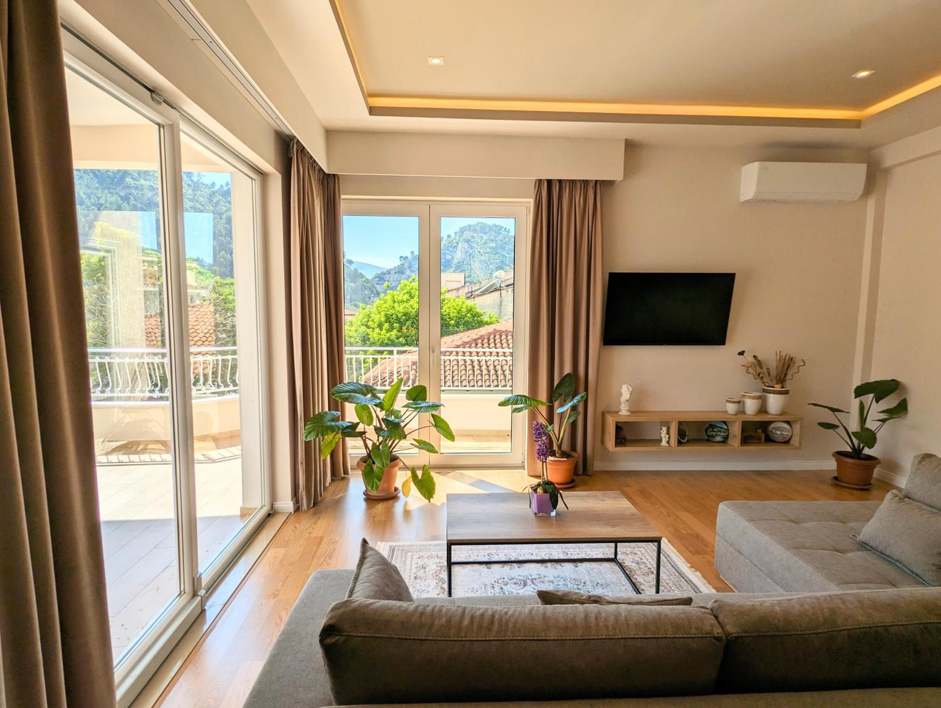 Villa with Garden and Veranda