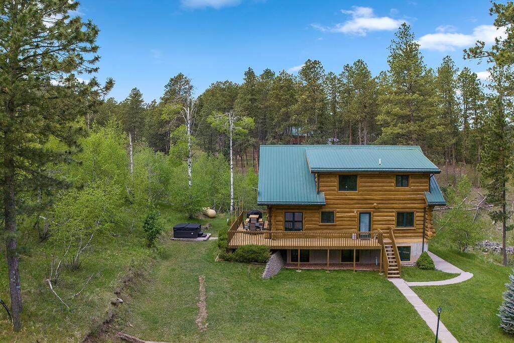 Peaceful Valley Hideaway view 4