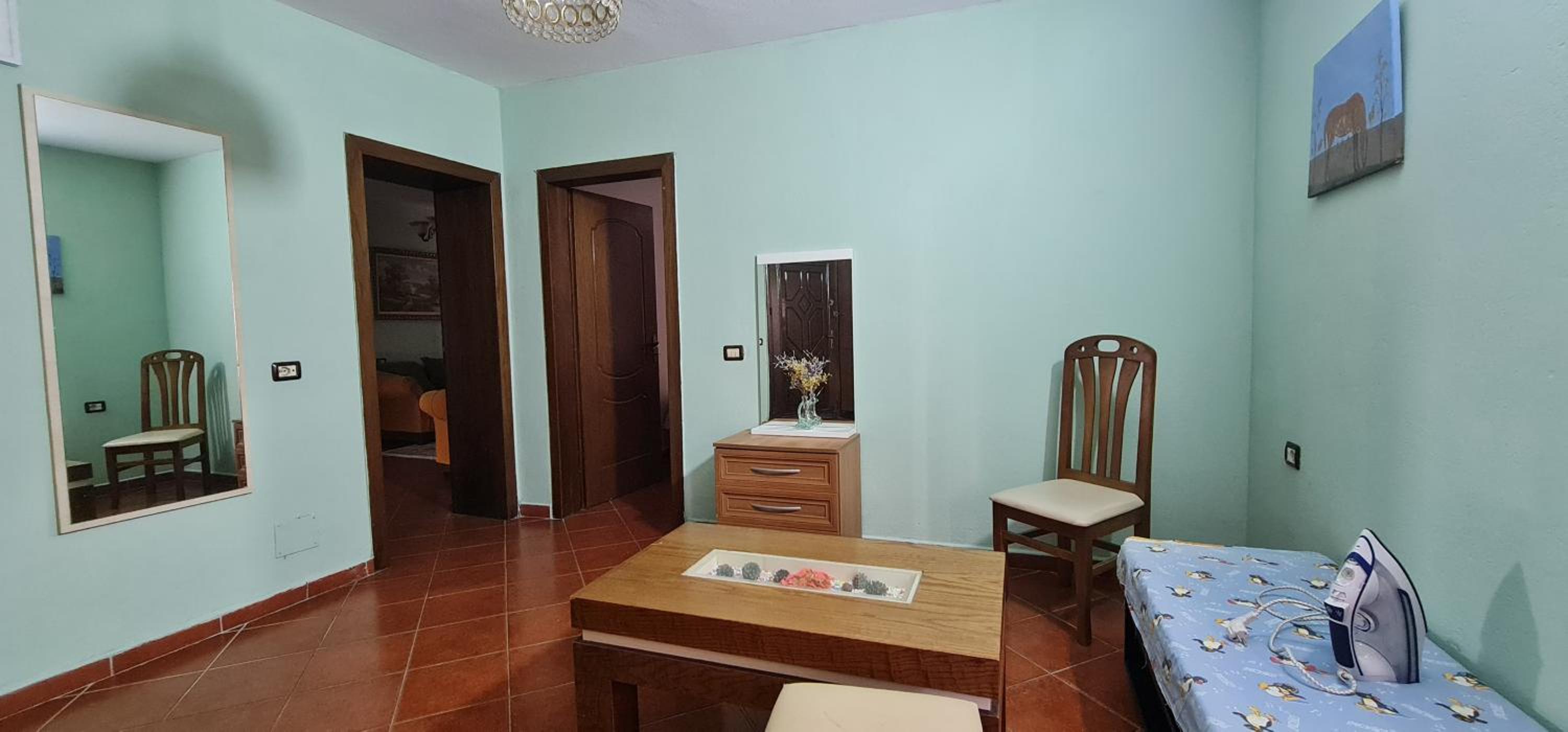 Calmly, spacious apartment next to USA embassy