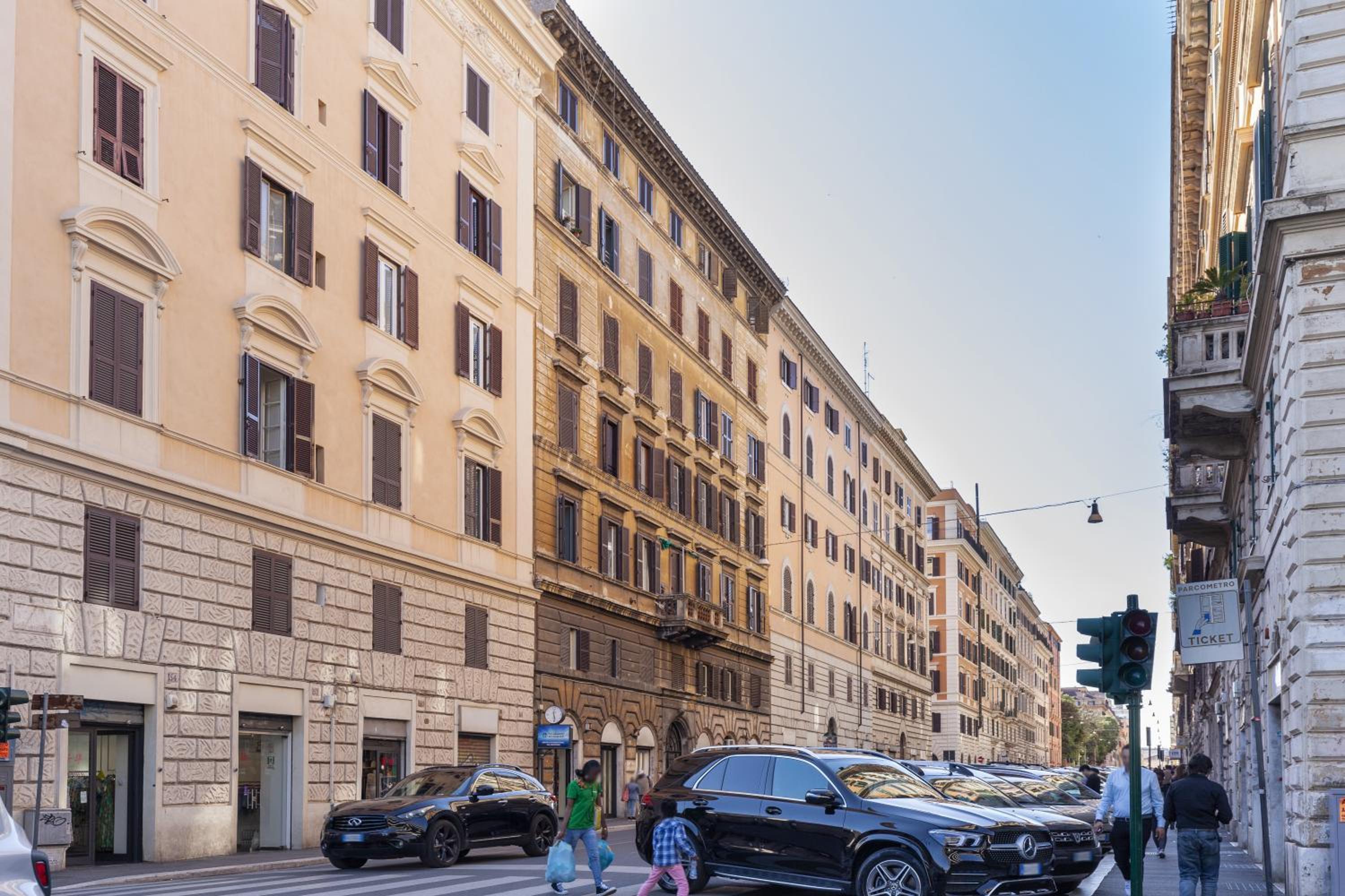 Hostly-Urban Oasis Turati-Few Steps from Colosseum
