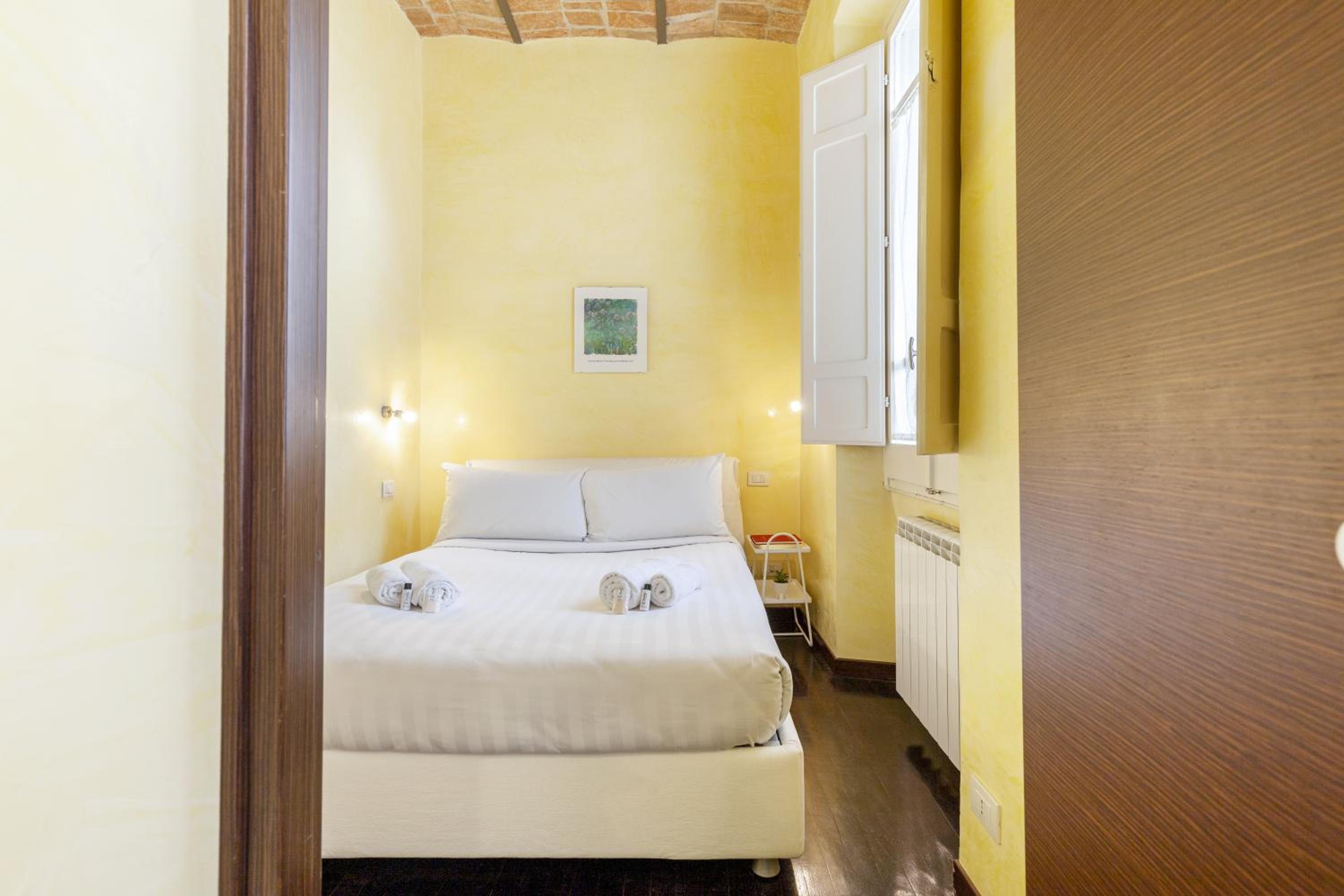 Hostly-Urban Oasis Turati-Few Steps from Colosseum