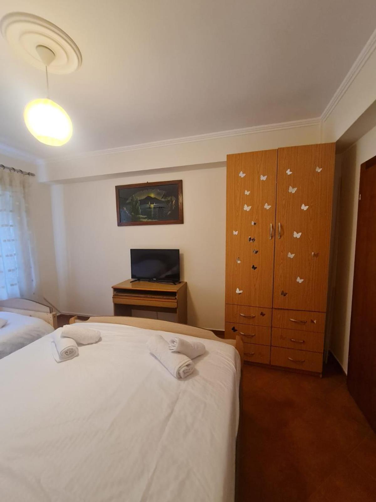 Egi's Apartment Center Shkoder photo 2