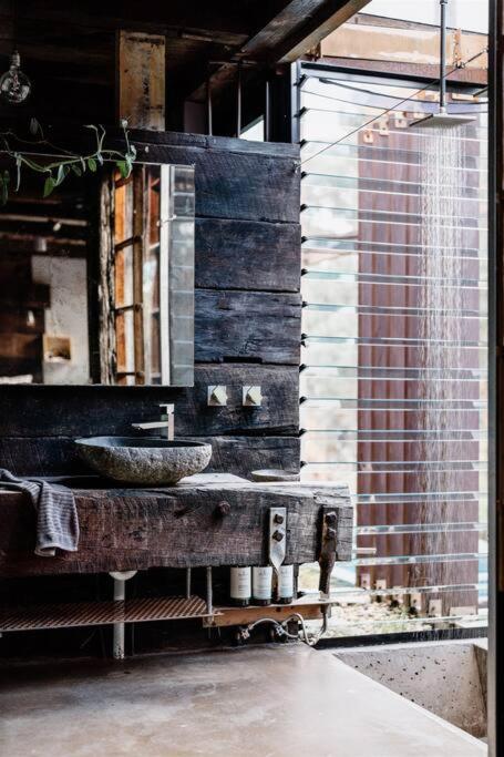 Grand Designs Eco Bush Retreat