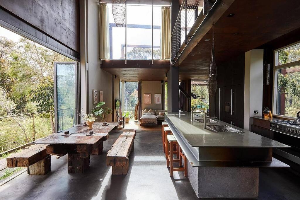 Grand Designs Eco Bush Retreat