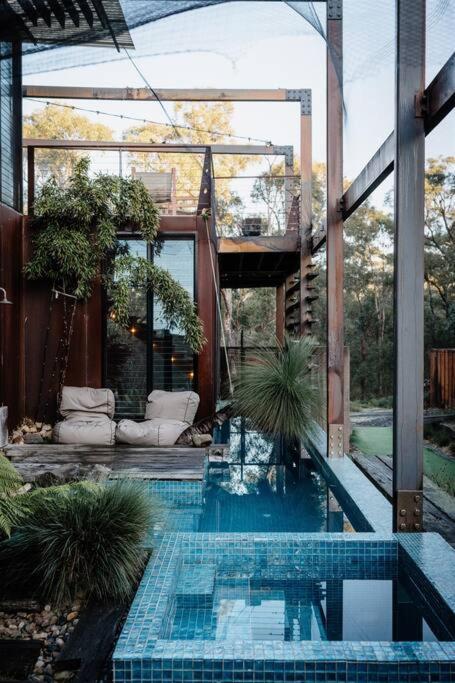 Grand Designs Eco Bush Retreat