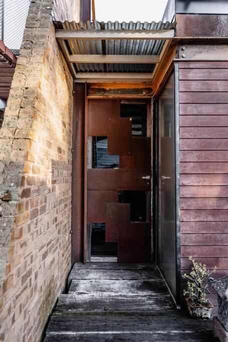 Grand Designs Eco Bush Retreat